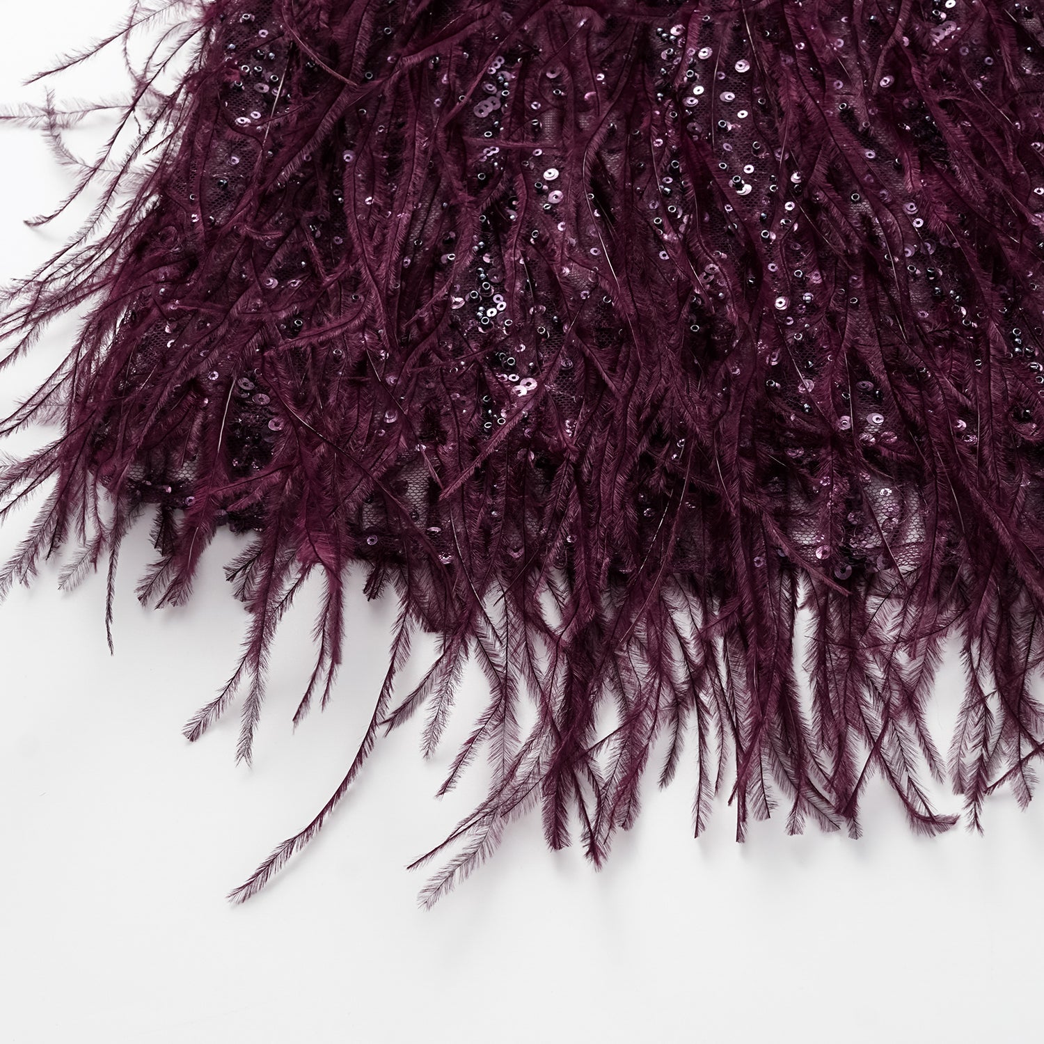 “Welcome to my party.” 珠繡羽毛工藝細肩帶背心—Wine.