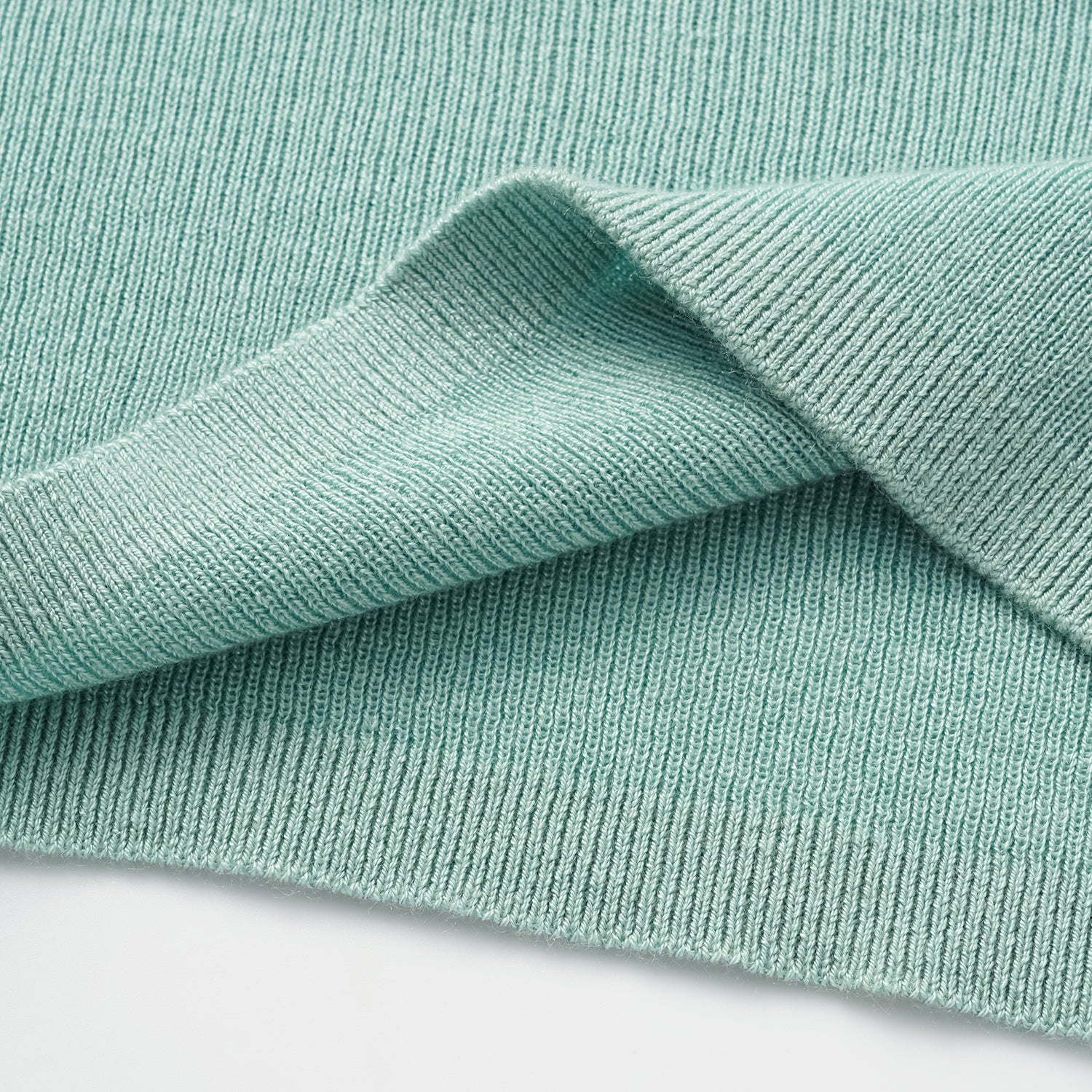 “Spring diary.” 魚骨蕾絲Silk Cashmere真絲喀什米爾針織背心—Mint