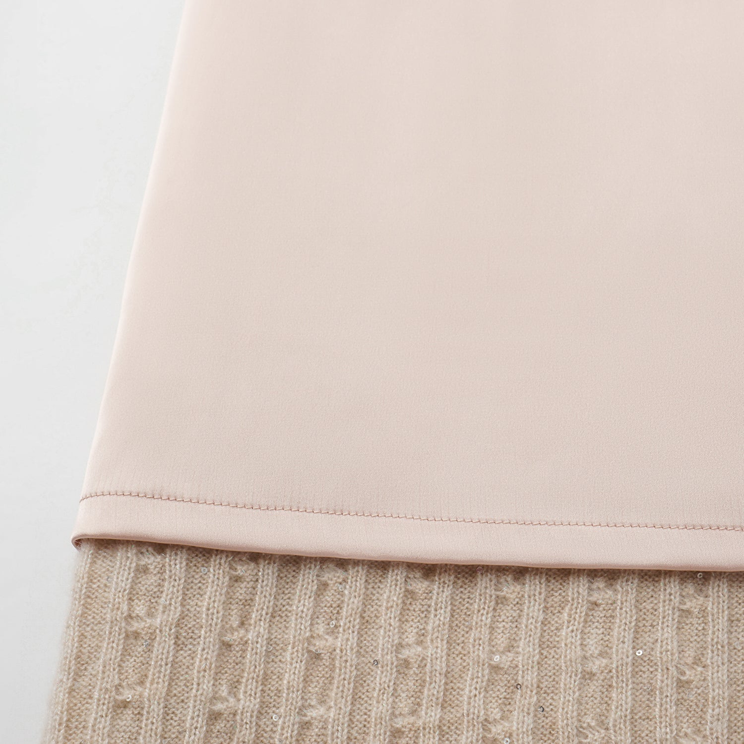 “Autumn Diary” 100% Cashmere極細絨柔星點針織鉛筆裙—Dream of Wheatfield麥田之夢