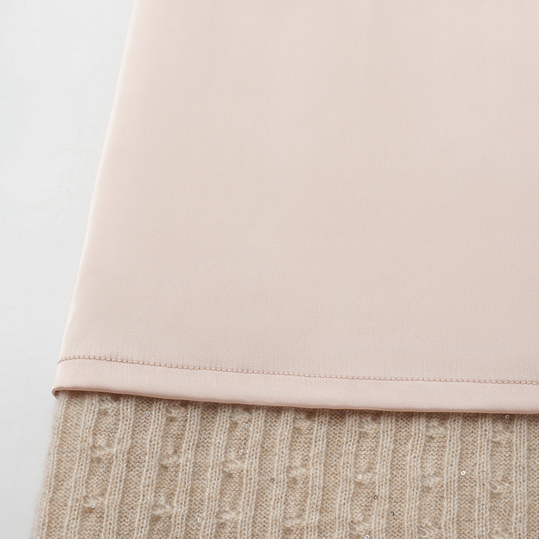 “Autumn Diary” 100% Cashmere極細絨柔星點針織鉛筆裙—Dream of Wheatfield麥田之夢