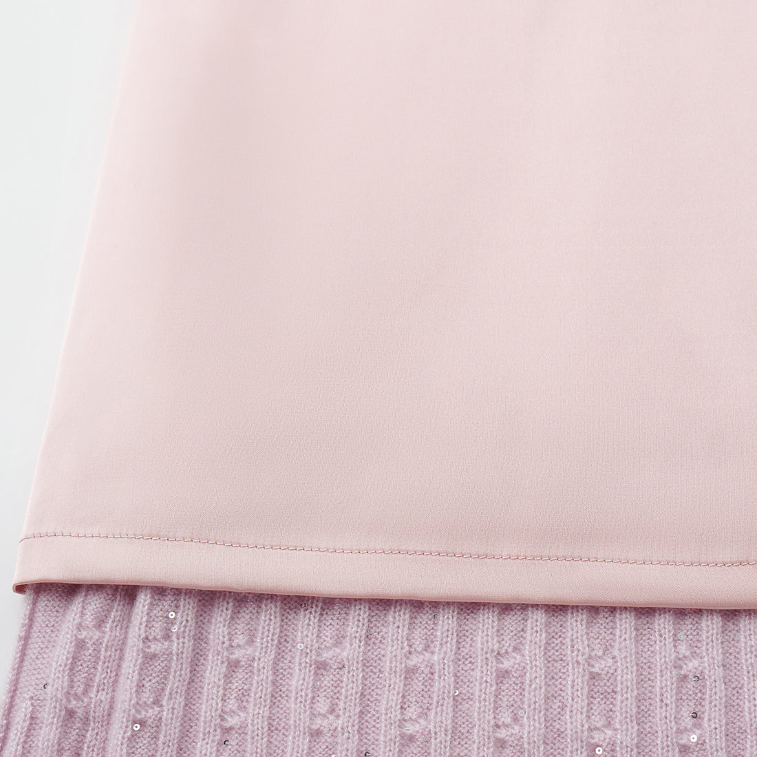 “Autumn Diary” 100% Cashmere極細絨柔星點針織鉛筆裙—Lilac Dawn紫丁曙夢