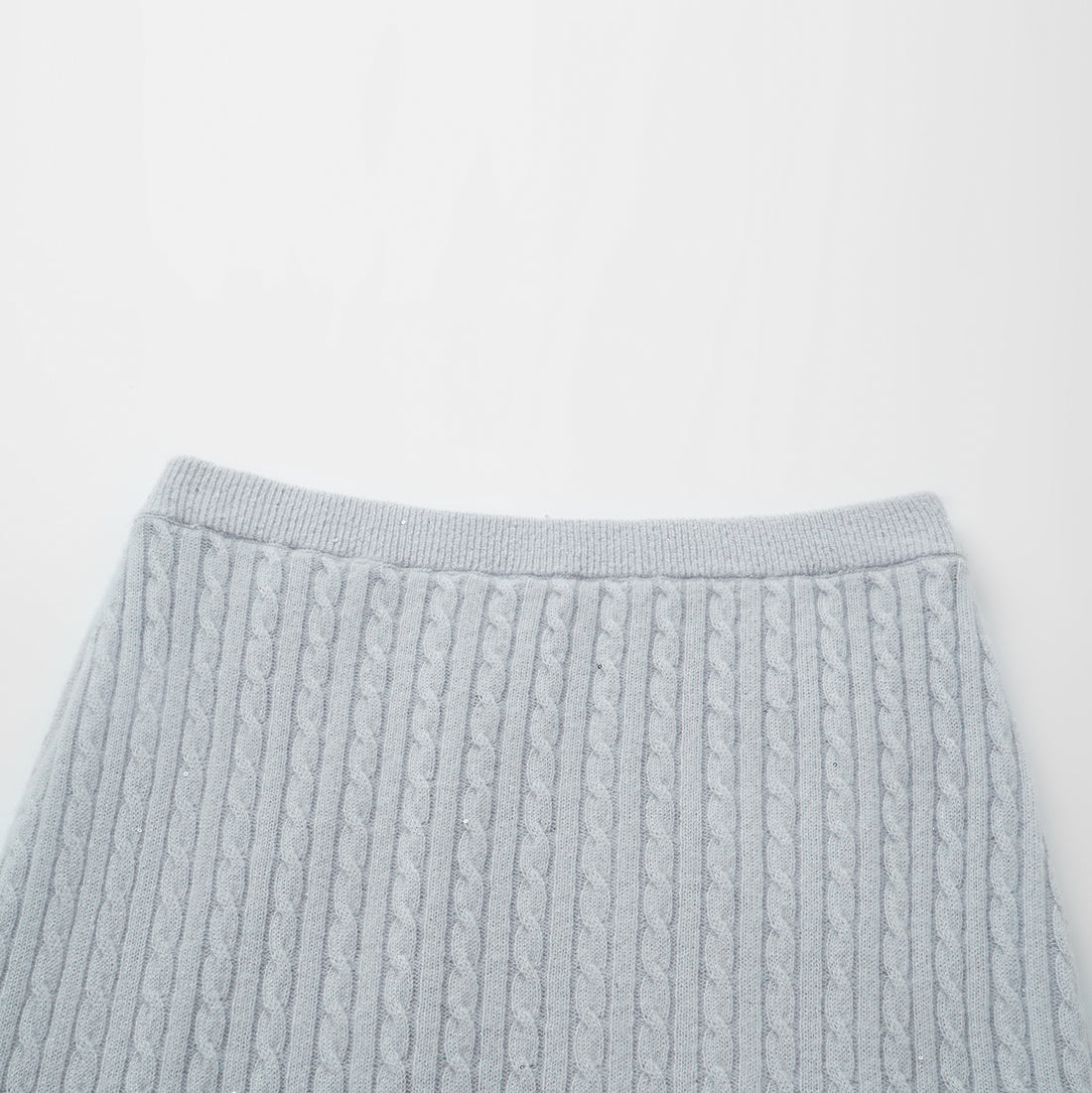 “Autumn Diary” 100% Cashmere極細絨柔星點針織鉛筆裙—Nebula Veil霧影星河