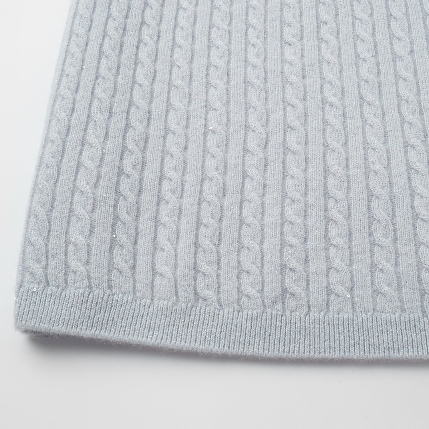 “Autumn Diary” 100% Cashmere極細絨柔星點針織鉛筆裙—Nebula Veil霧影星河