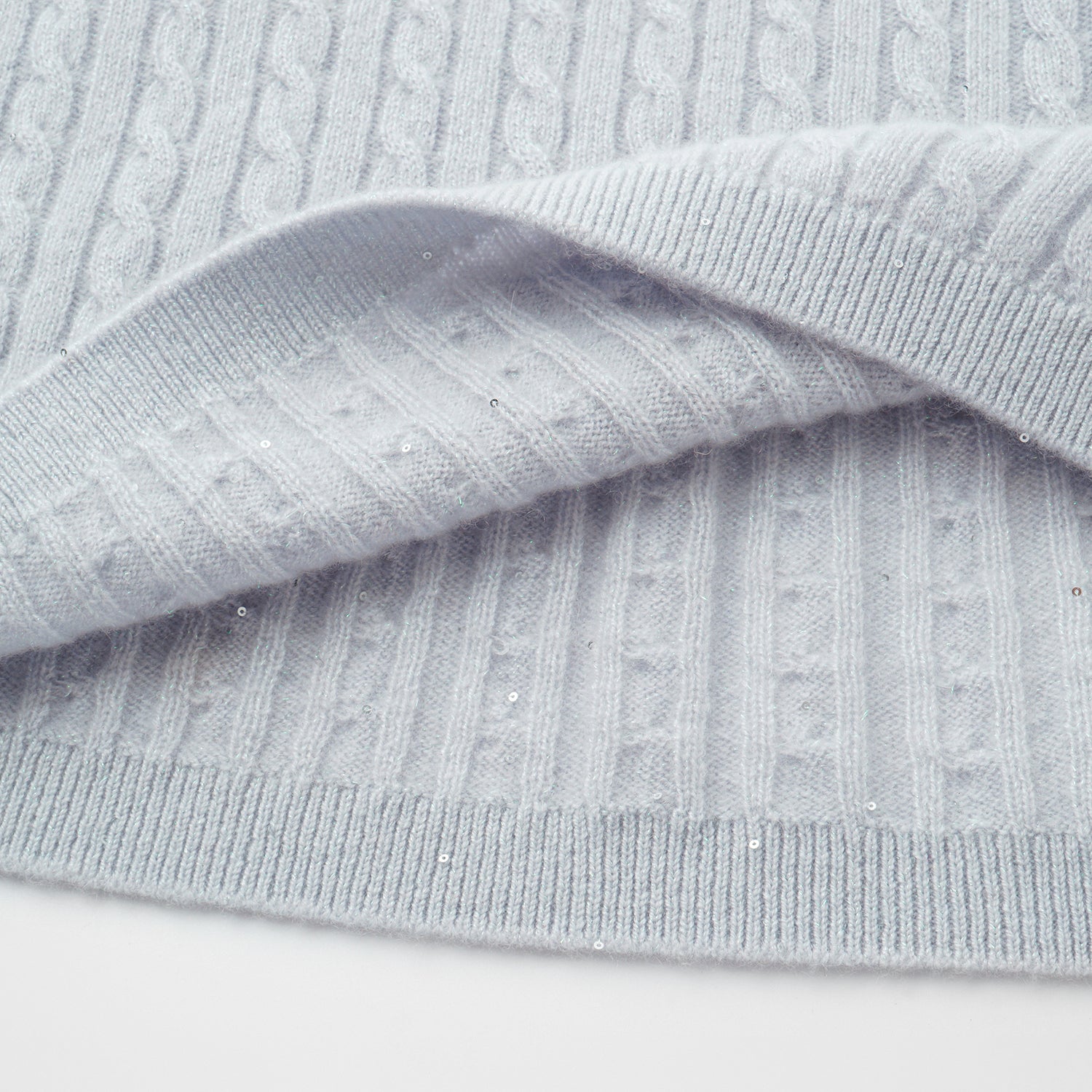 “Autumn Diary” 100% Cashmere極細絨柔星點針織鉛筆裙—Nebula Veil霧影星河