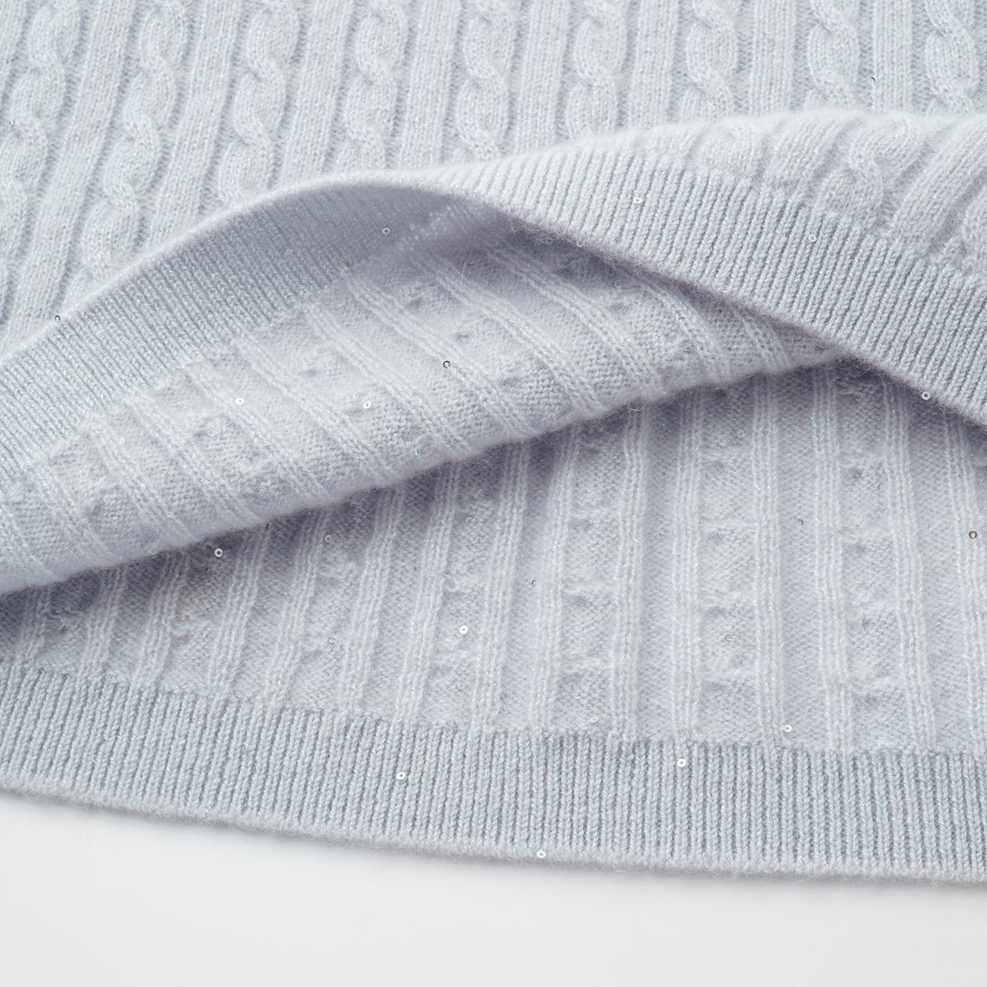 “Autumn Diary” 100% Cashmere極細絨柔星點針織鉛筆裙—Nebula Veil霧影星河