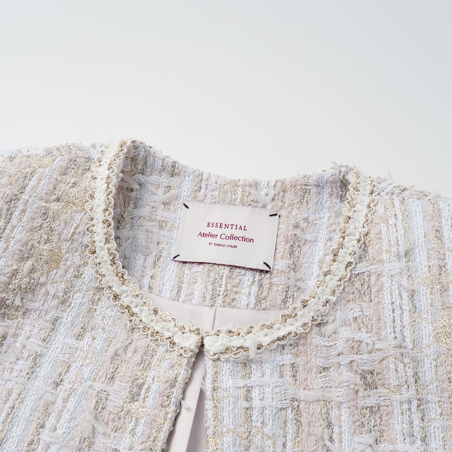 "Breeze Boucle." 法國夏日輕薄花呢外套