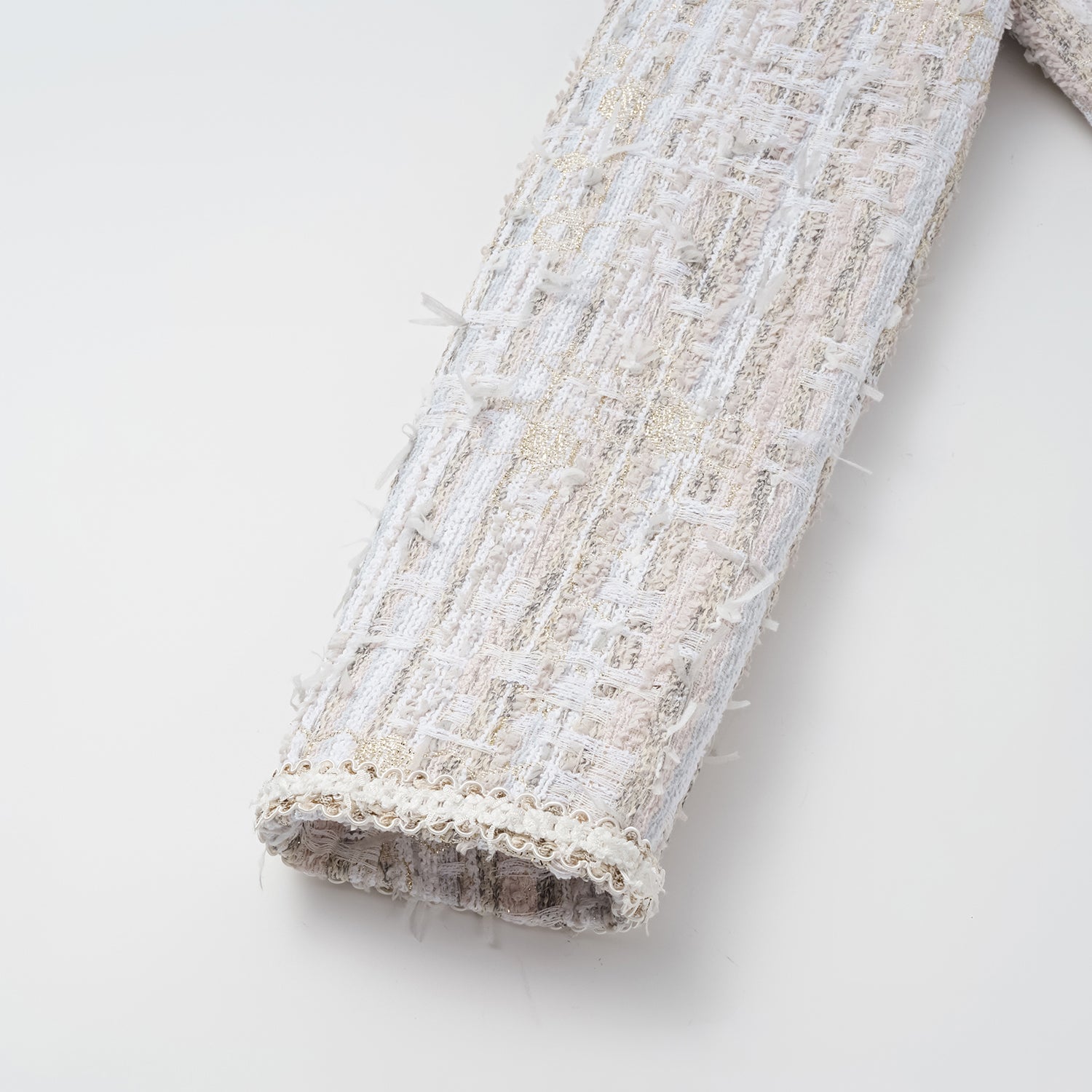 "Breeze Boucle." 法國夏日輕薄花呢外套