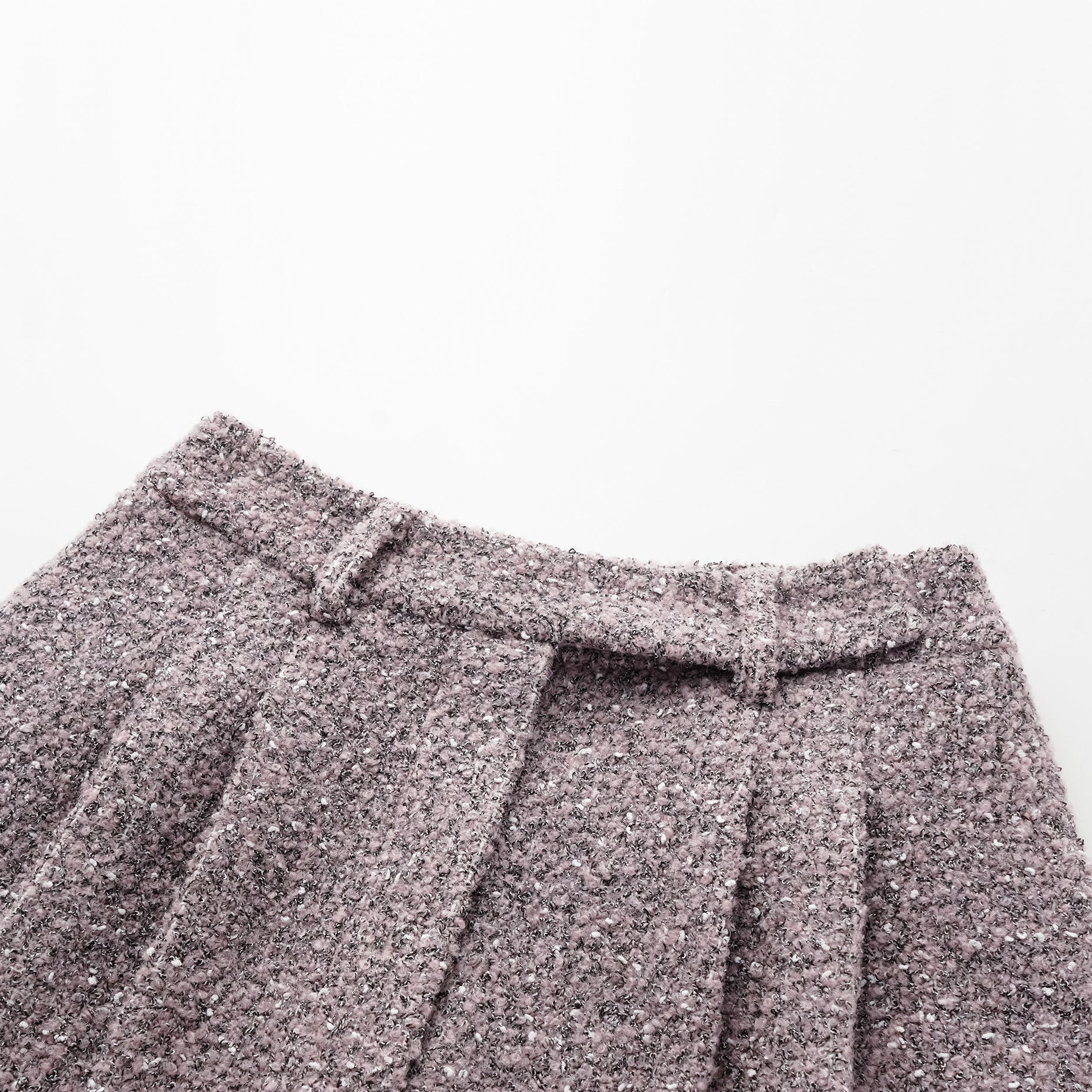 "Chelsea Citywalk." 義大利肌理工藝花呢短褲—Lavender Haze