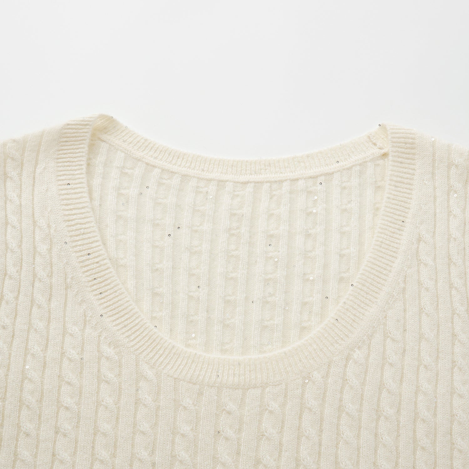 “Autumn Diary” 100% Cashmere 亮片麻花編織針織背心—Sandal Light檀香白茶