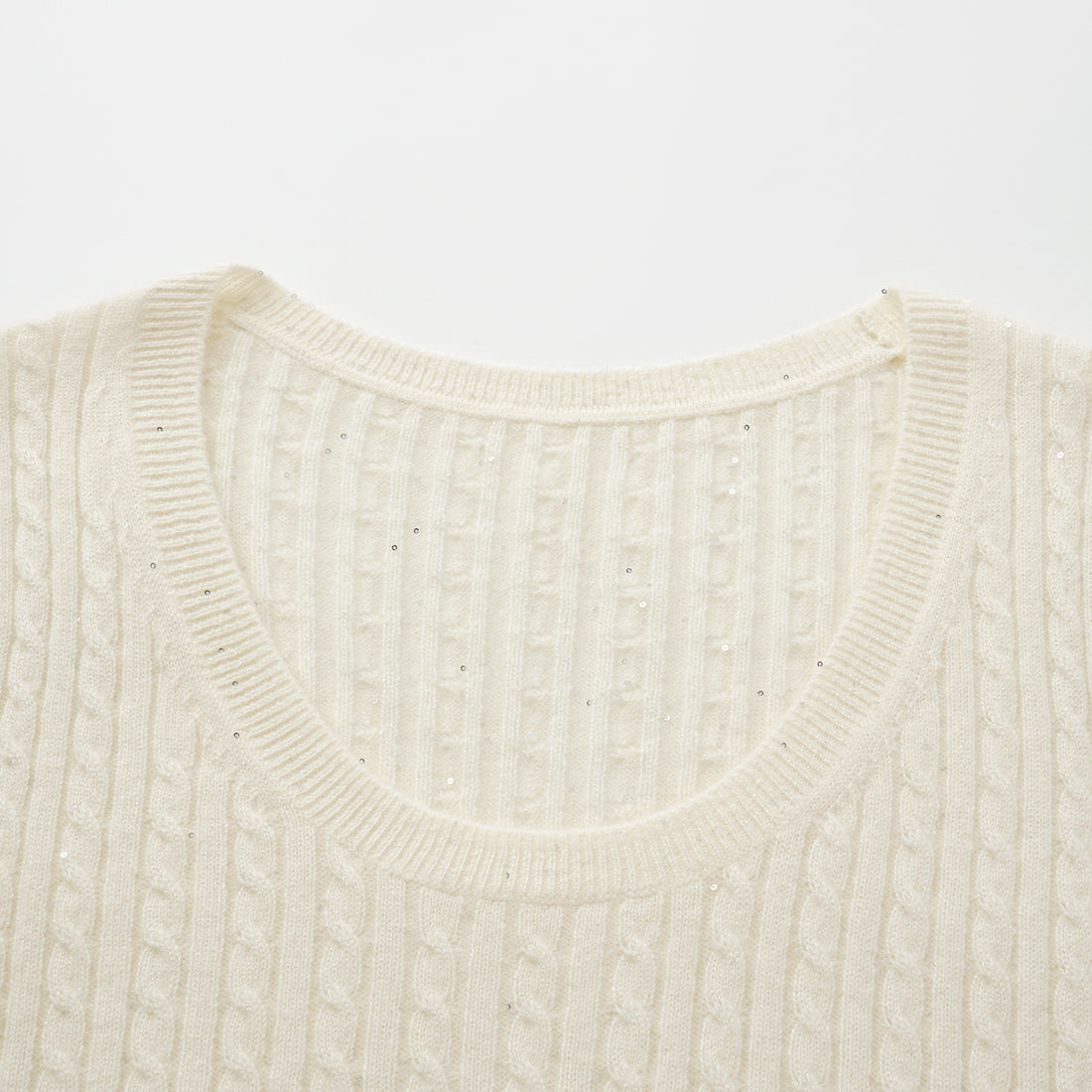 “Autumn Diary” 100% Cashmere 亮片麻花編織針織背心—Sandal Light檀香白茶