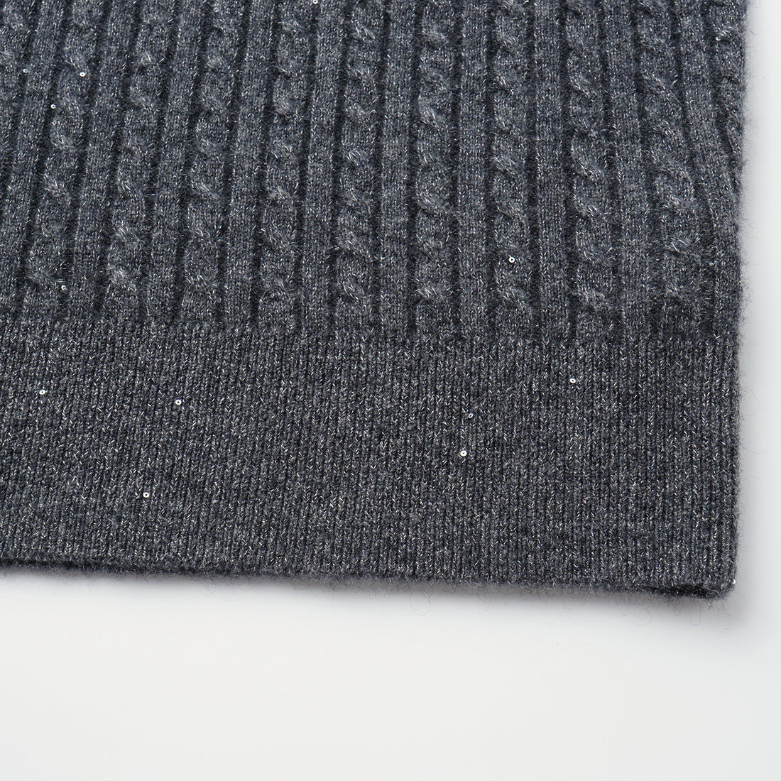 “Autumn Diary” 100% Cashmere 亮片麻花編織針織背心—Cedar Smoke雪松煙衫