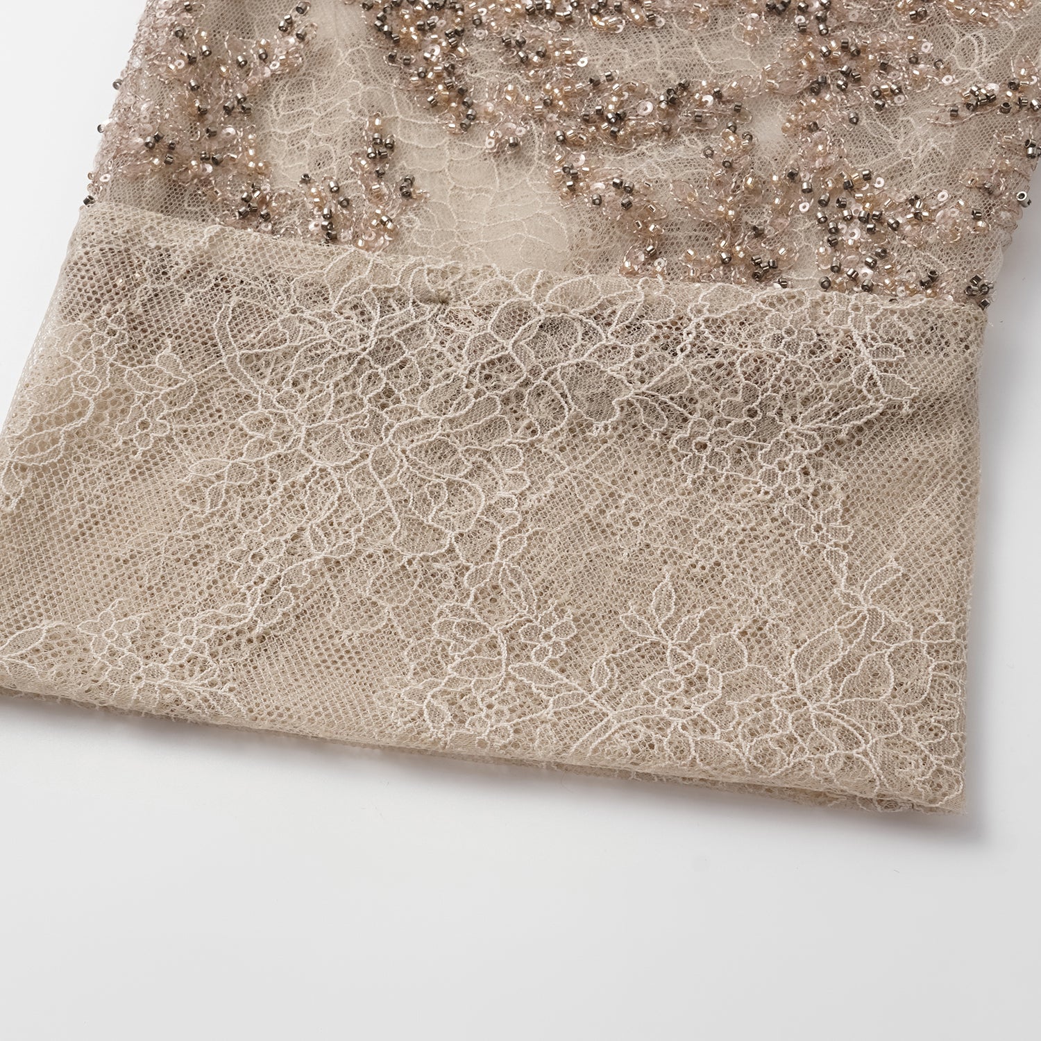 “茶宴” 奢華珠綉蕾絲輕國風披肩外套—Gold