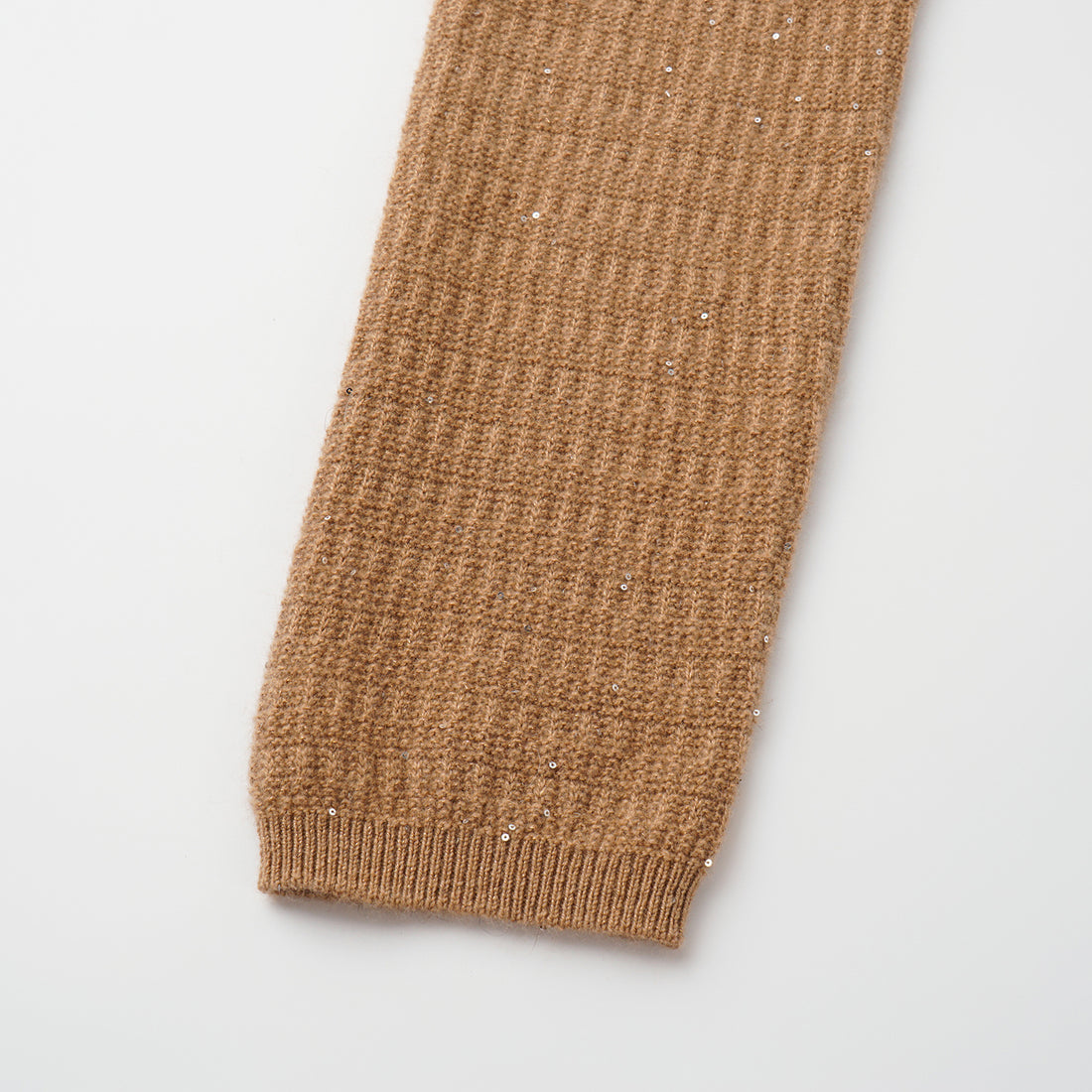 “Autumn Diary” 100% Cashmere極細絨柔星點低弧領針織上衣—Golden Acorn橡果暖陽