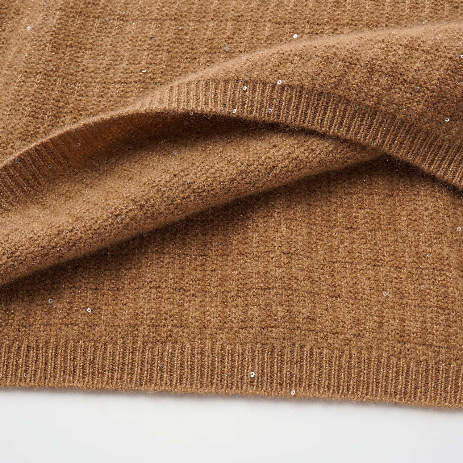 “Autumn Diary” 100% Cashmere極細絨柔星點低弧領針織上衣—Golden Acorn橡果暖陽