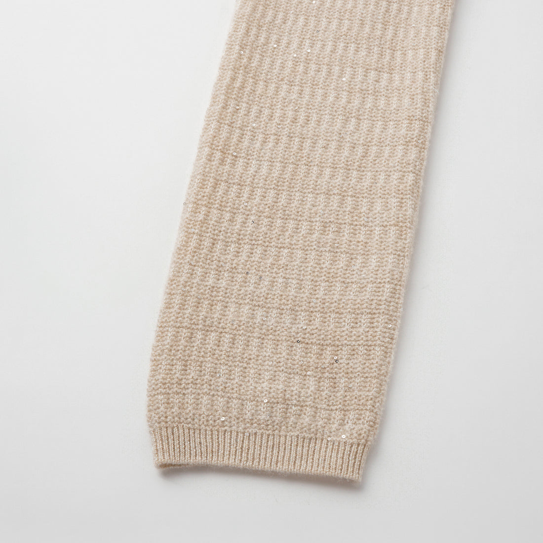 “Autumn Diary” 100% Cashmere極細絨柔星點低弧領針織上衣—Dream of Wheatfield麥田之夢