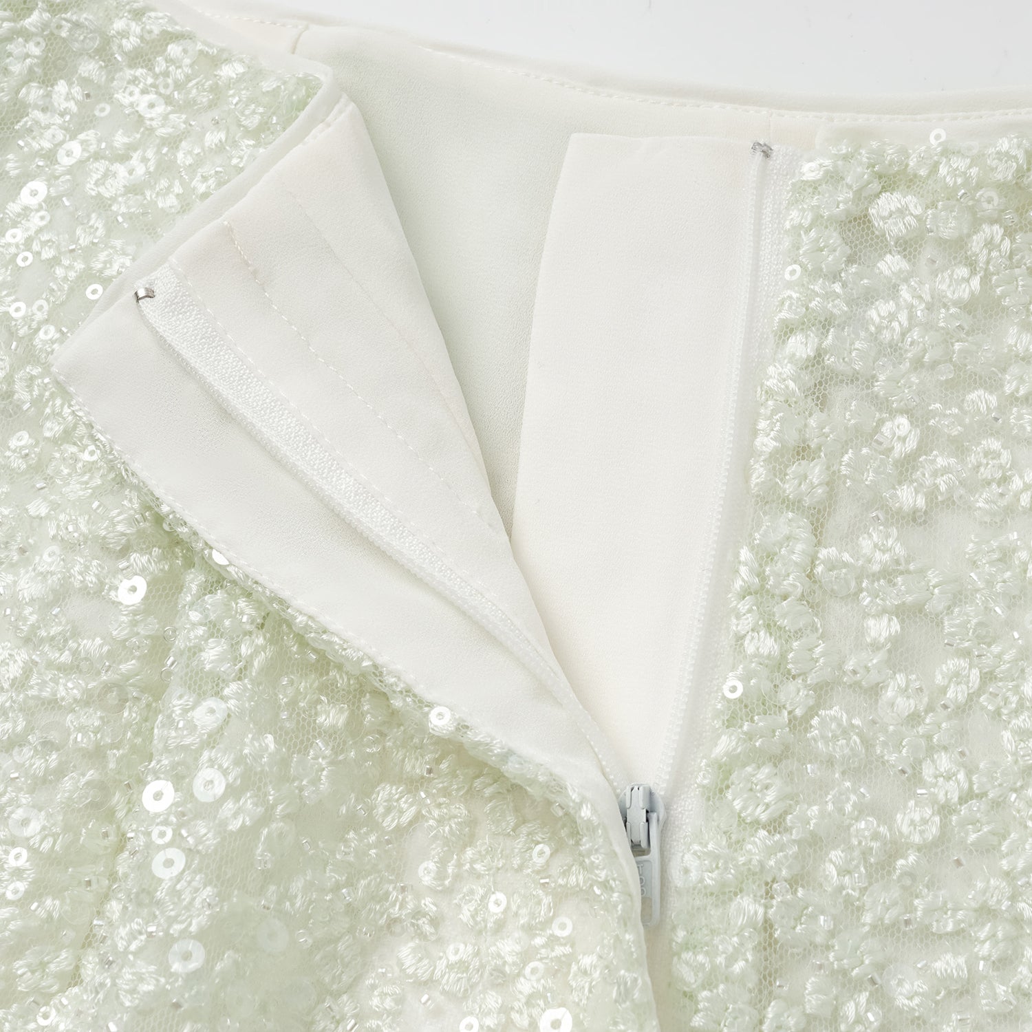 “春意” 立體珠繡短褲