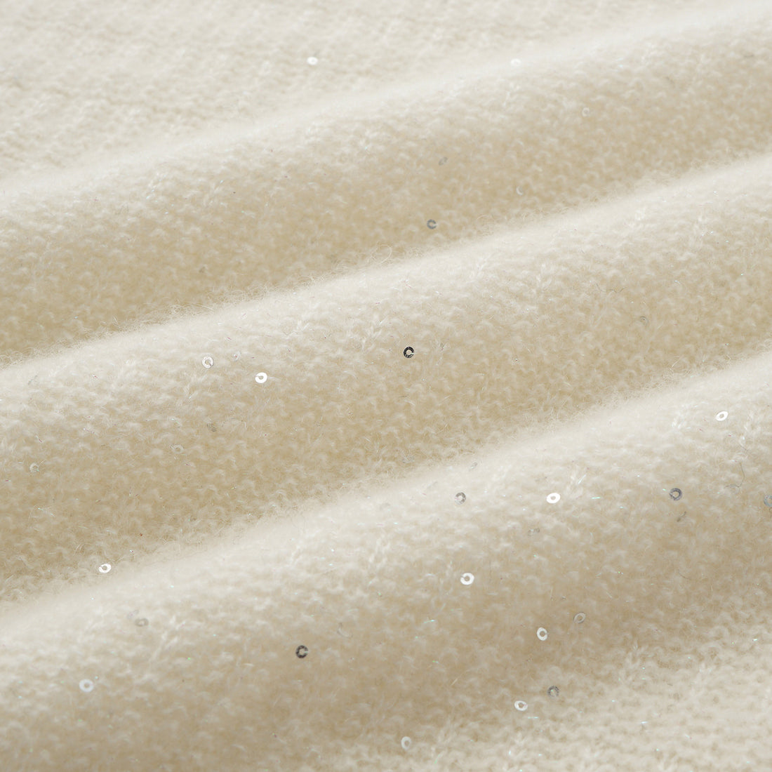 “Autumn Diary” 100% Cashmere極細絨柔星點低弧領針織上衣—Velour Moonlight絲絨月光