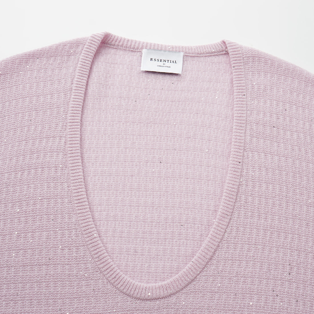 “Autumn Diary” 100% Cashmere極細絨柔星點低弧領針織上衣—Lilac Dawn紫丁曙夢
