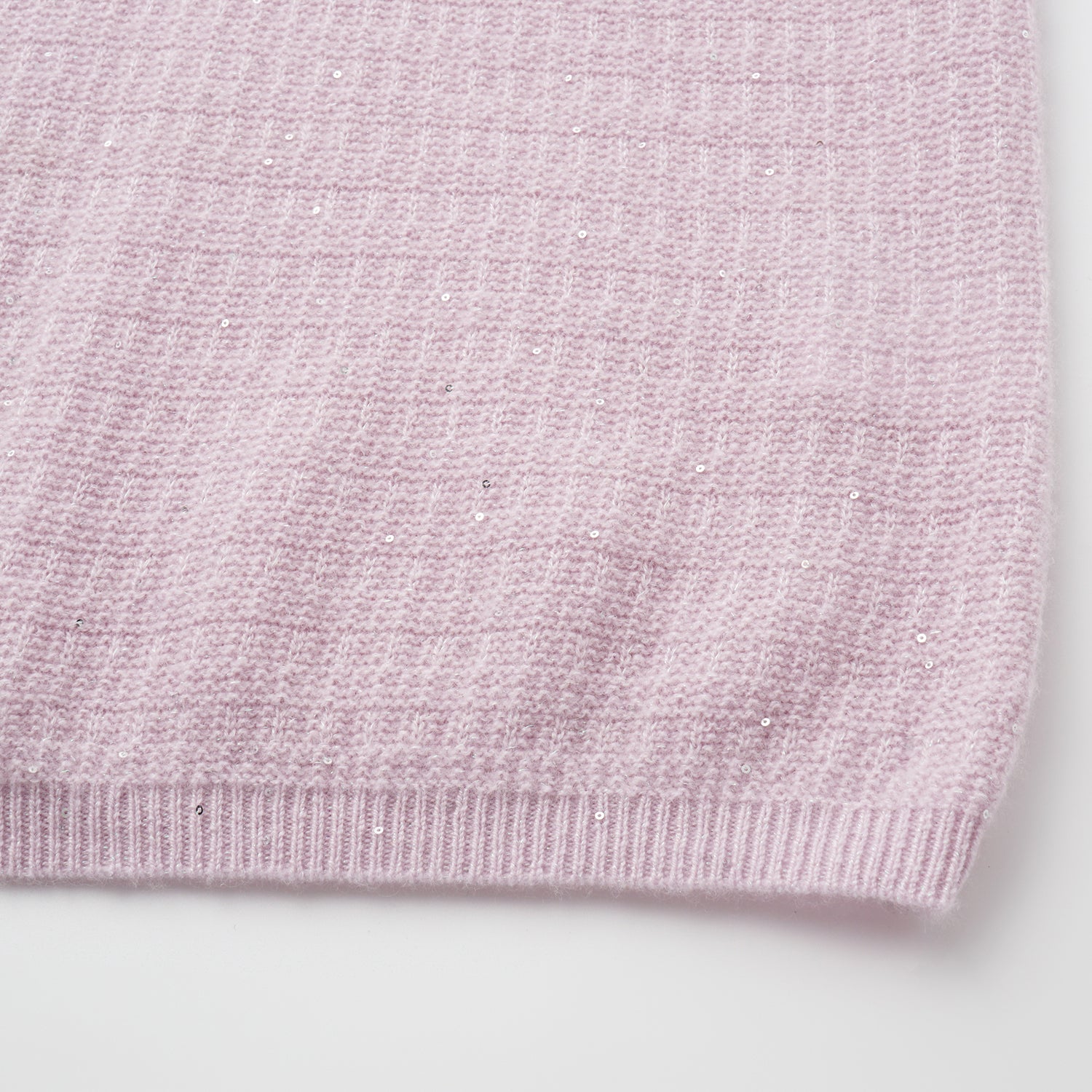 “Autumn Diary” 100% Cashmere極細絨柔星點低弧領針織上衣—Lilac Dawn紫丁曙夢