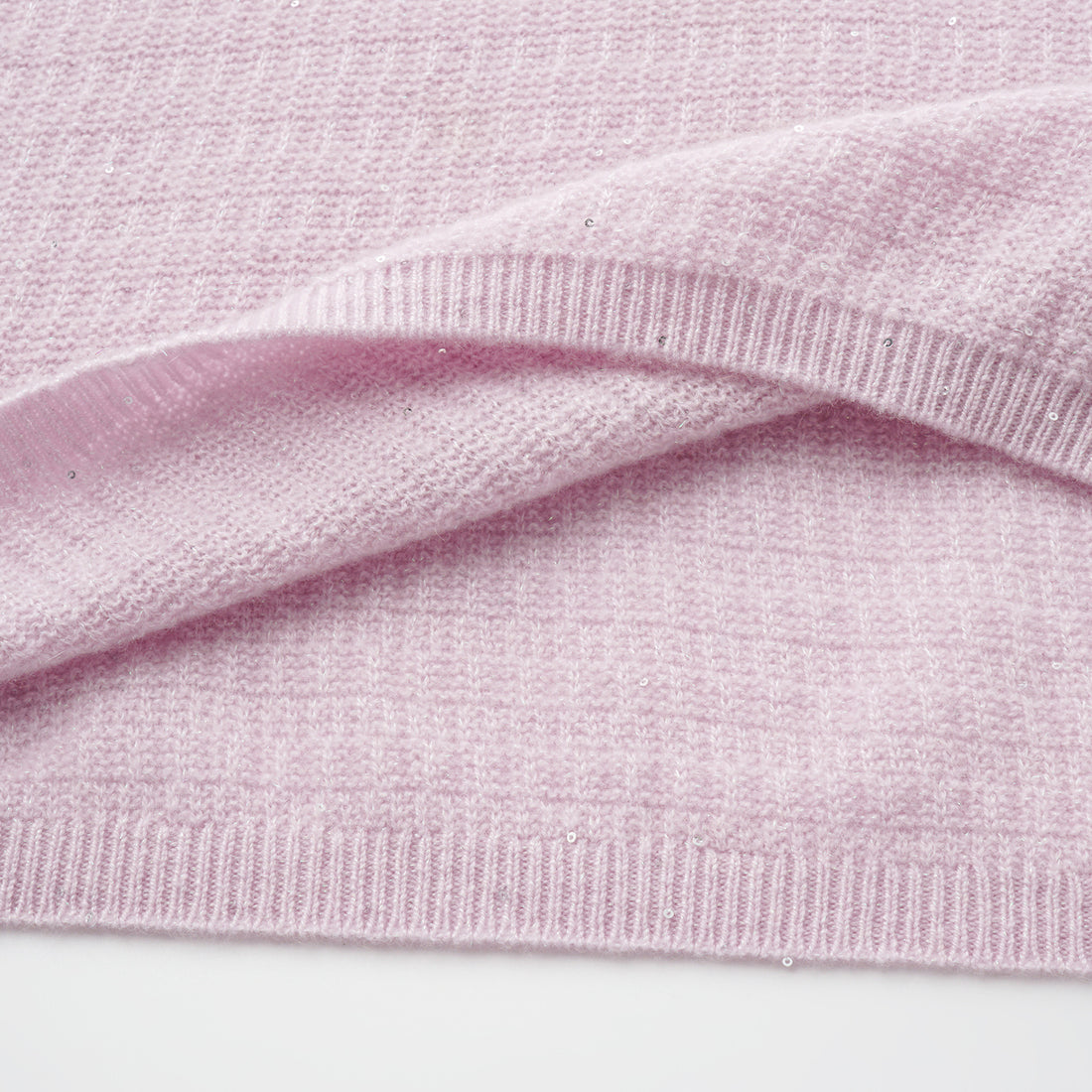 “Autumn Diary” 100% Cashmere極細絨柔星點低弧領針織上衣—Lilac Dawn紫丁曙夢