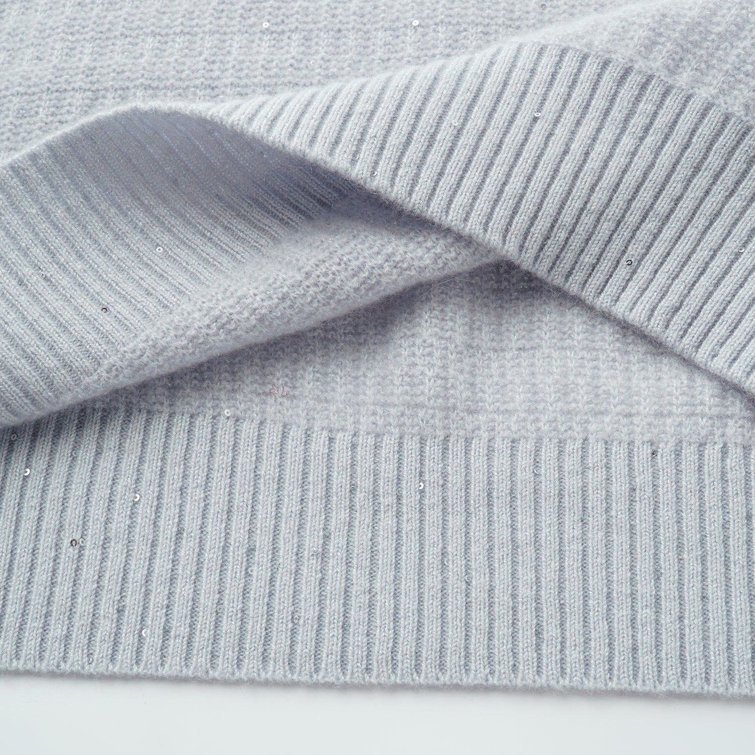 “Autumn Diary” 100% Cashmere極細絨柔星點針織上衣—Nebula Veil霧影星河