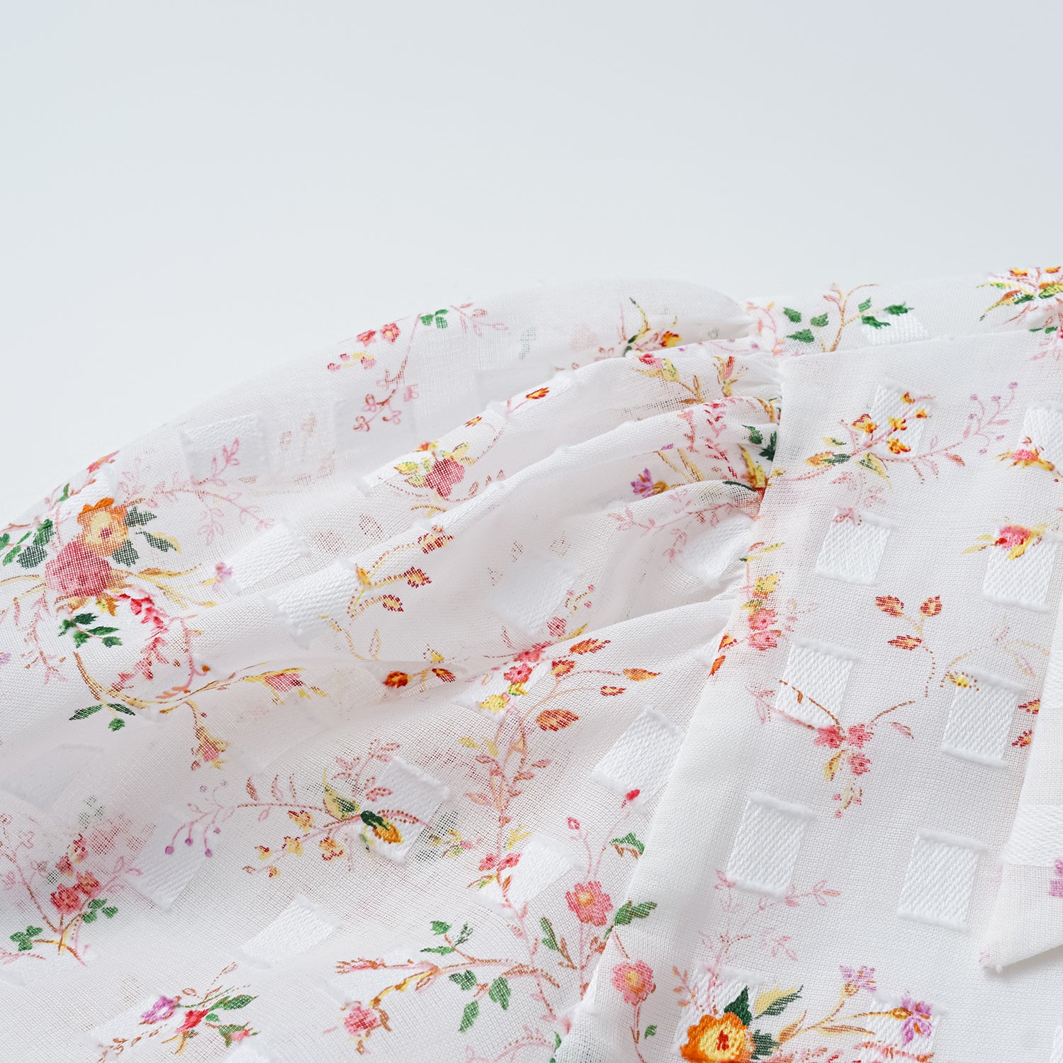 “慵懶俏麗”特殊工藝印花襯衫