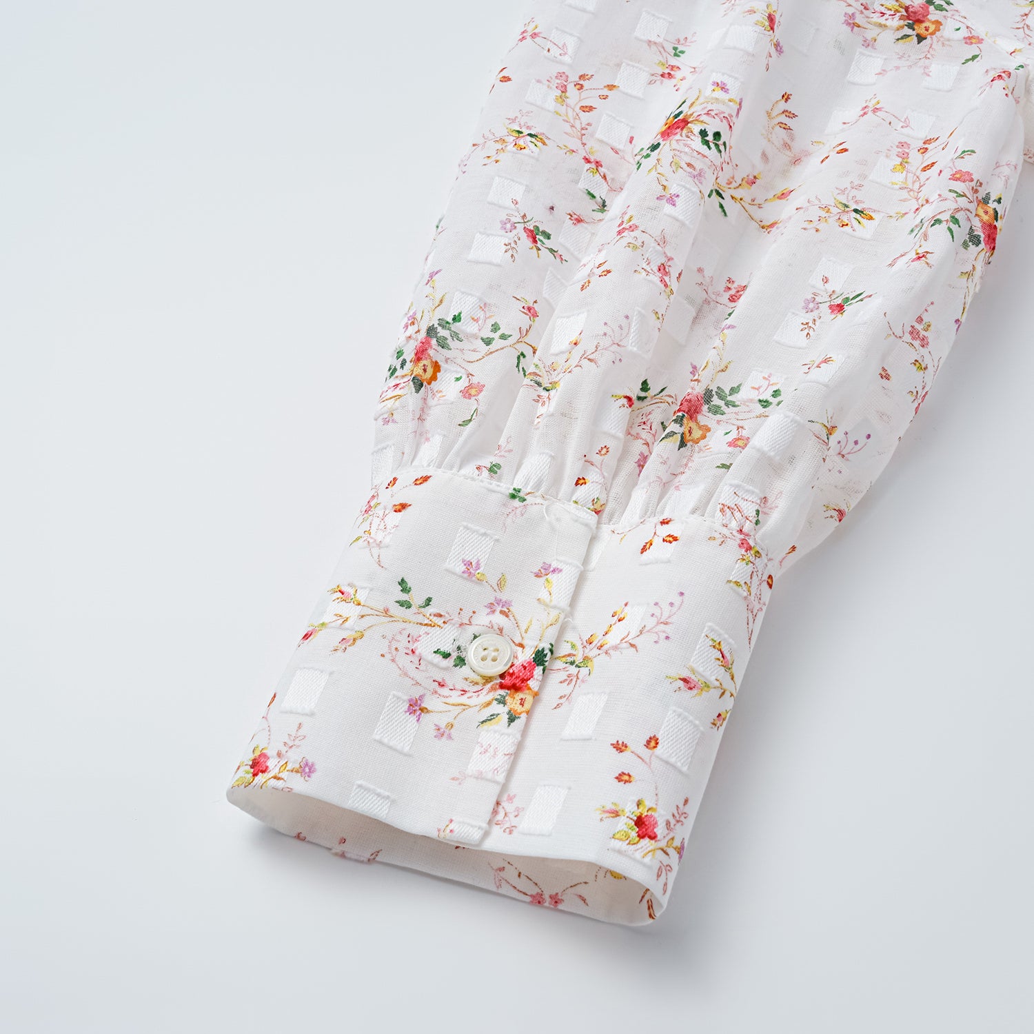 “慵懶俏麗”特殊工藝印花襯衫