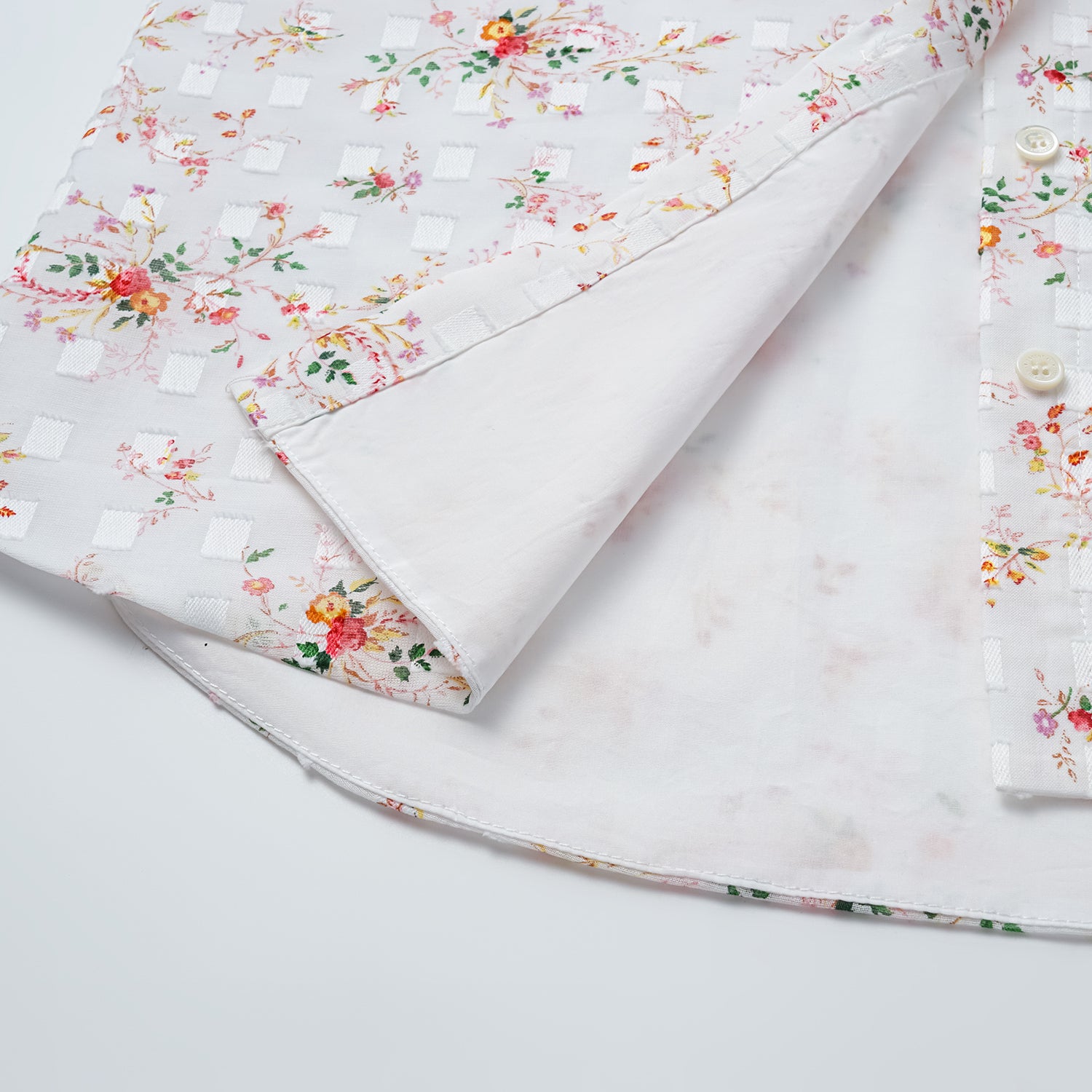 “慵懶俏麗”特殊工藝印花襯衫