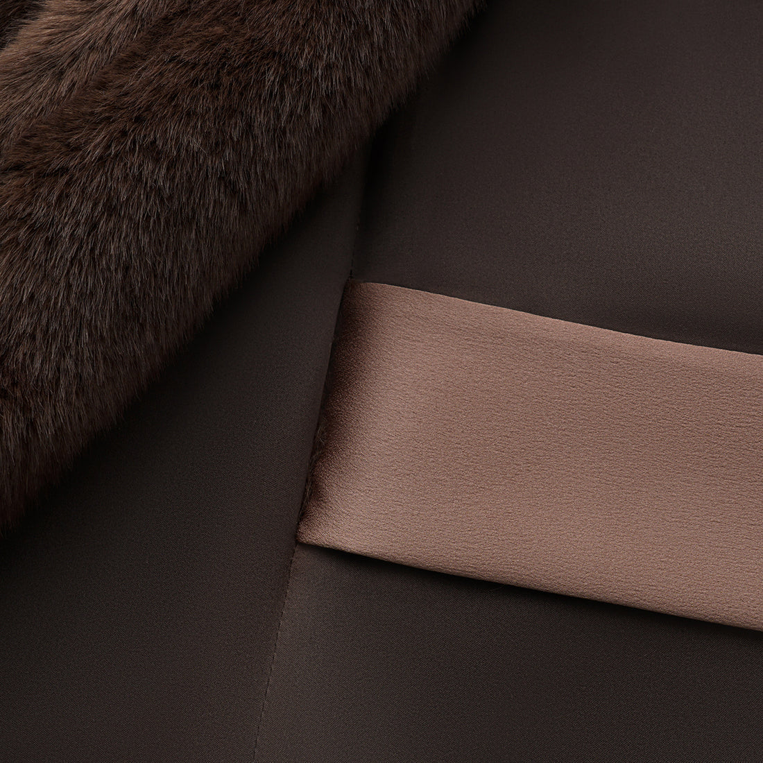 “Imperial Gala” 柔奢霧絨環保皮草長版馬甲背心—Velvet Mink錦貂流華