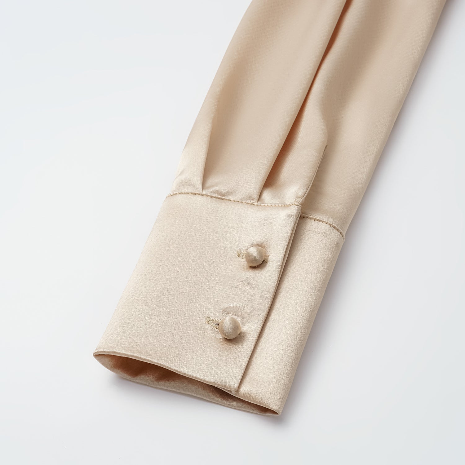 “春意” 晶鱗肌理醋酸輕中式襯衫—香檳金