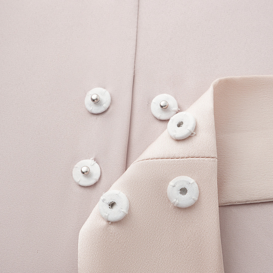 “Imperial Gala” 柔奢霧絨環保皮草長版馬甲背心—Rosy Charm緞杏凝福