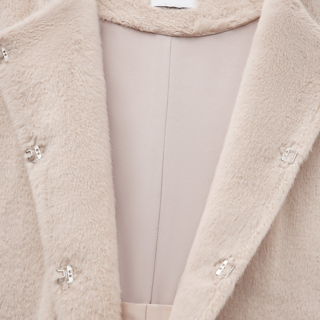 “Imperial Gala” 柔奢霧絨環保皮草長版馬甲背心—Rosy Charm緞杏凝福