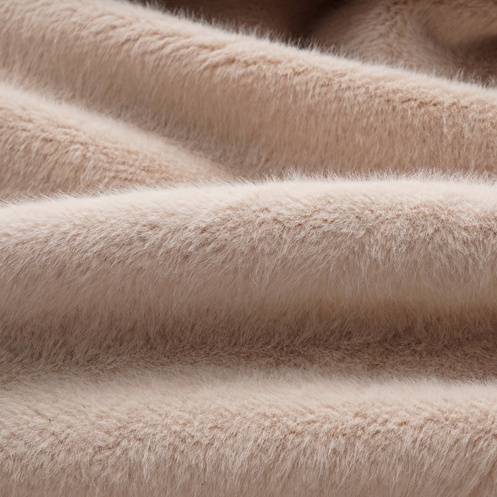 “Imperial Gala” 柔奢霧絨環保皮草長版馬甲洋裝—Rosy Charm緞杏凝福