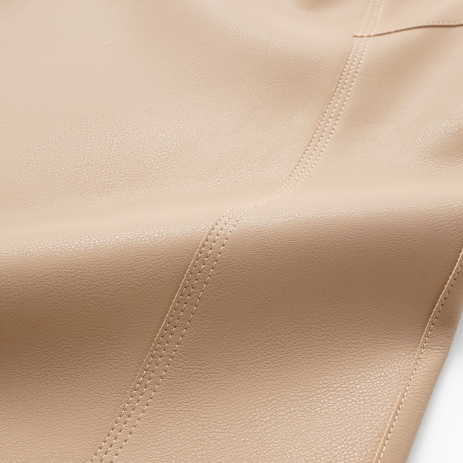 “Easy-go Chic” 純素皮切皮工藝鉛筆裙—裸色