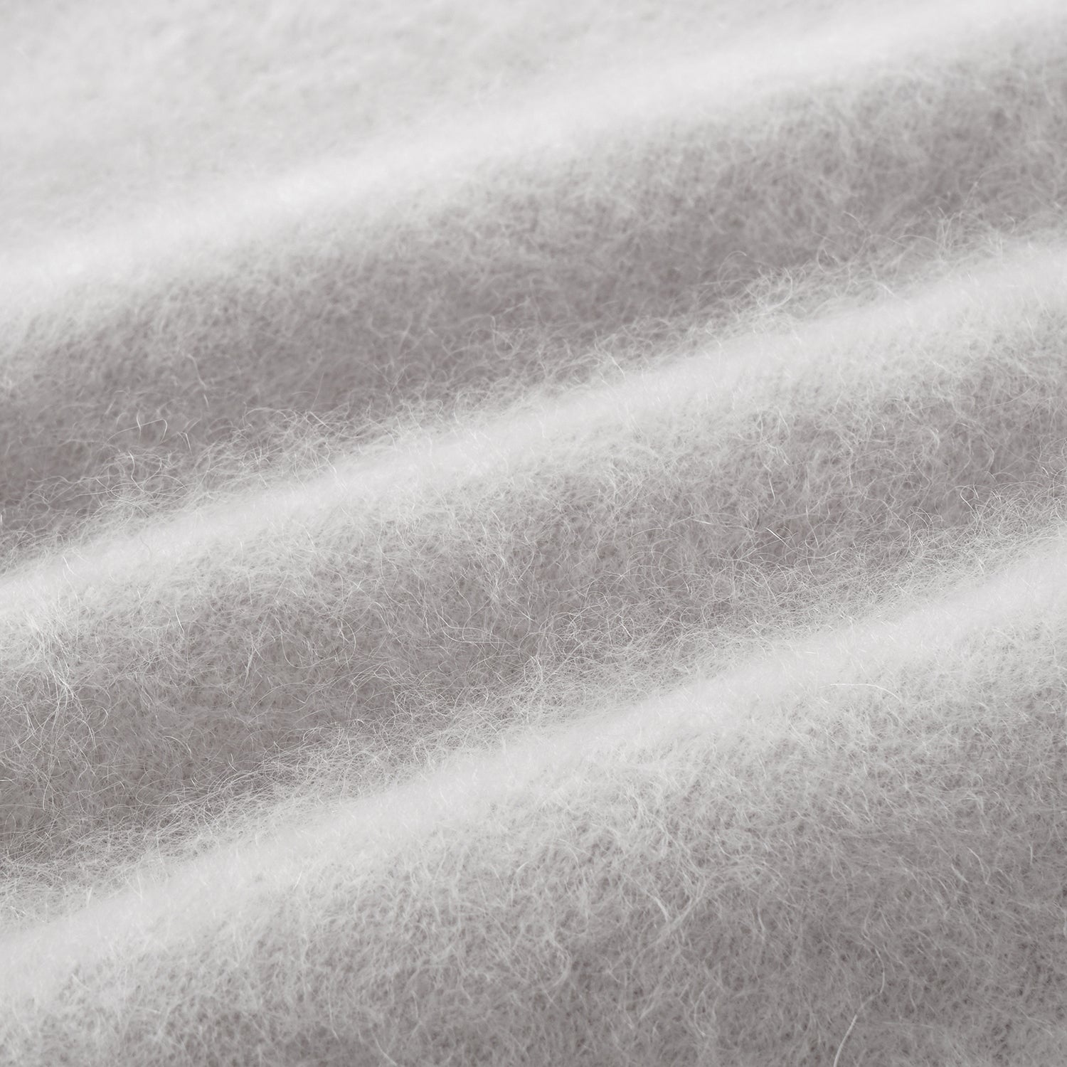 “Winter Diary” 100%Cashmere極細絨柔梳纖工藝立領五分袖上衣—Soft Lavender柔霧薰紫