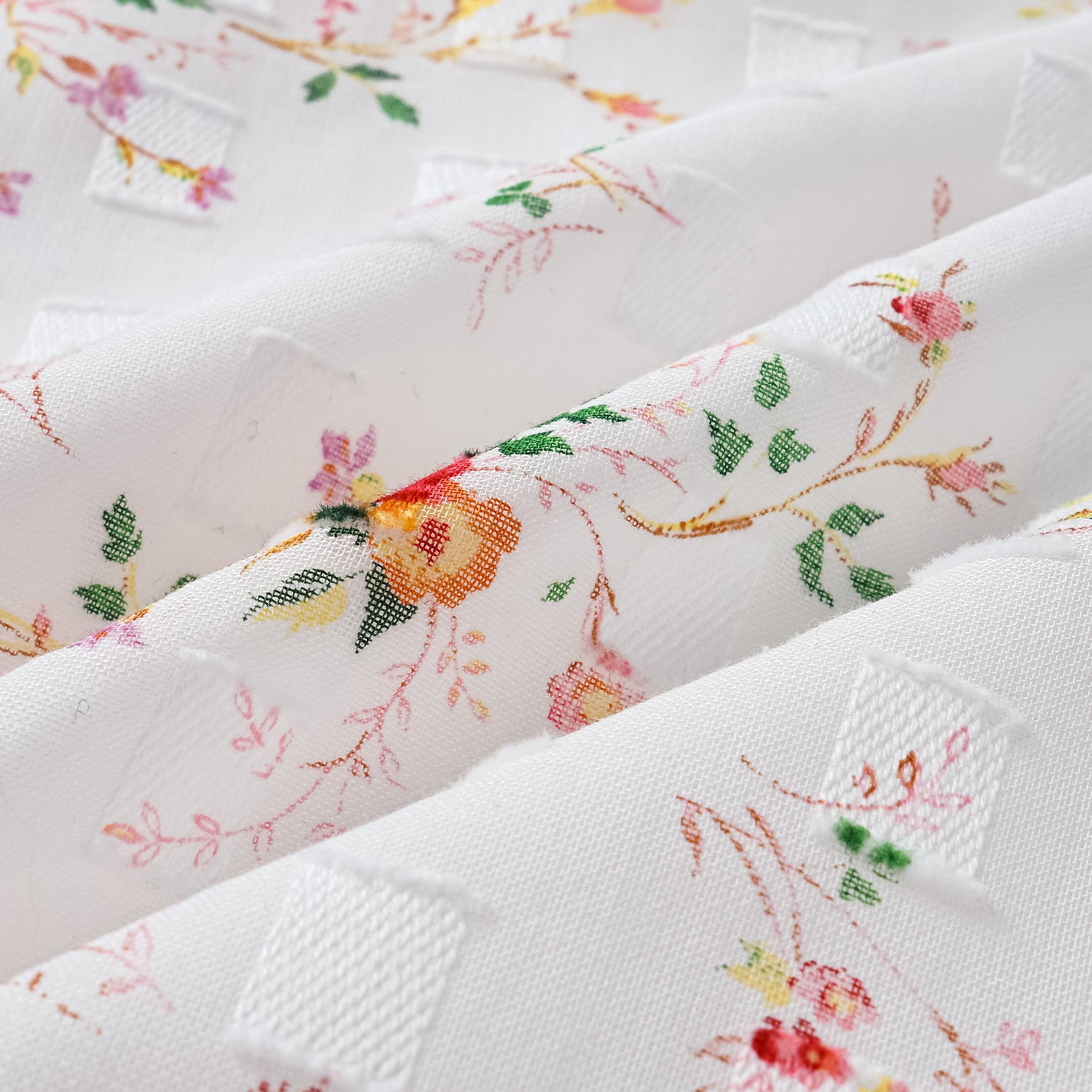 “慵懶俏麗”特殊工藝印花短褲