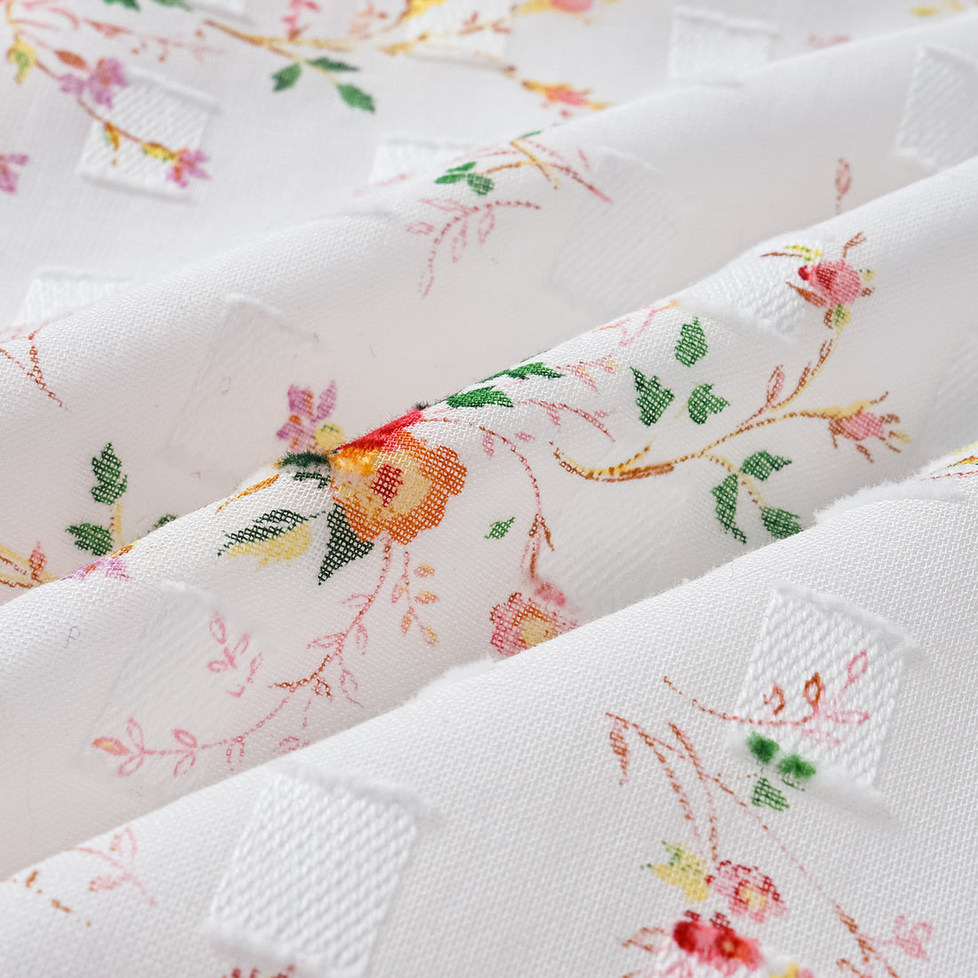 “慵懶俏麗”特殊工藝印花短褲