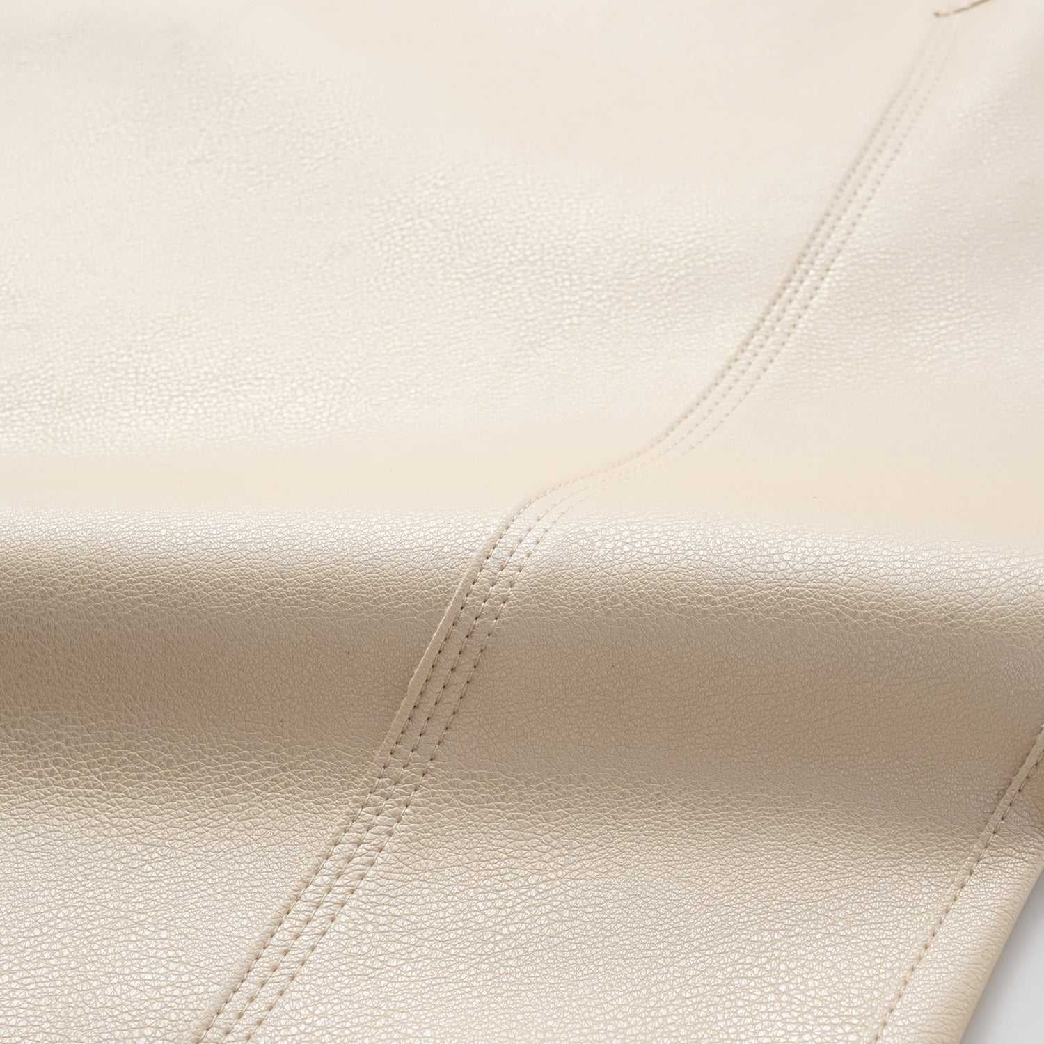 "Easy-go Chic" Vegan Leather Cut Pencil Skirt - Pearlescent White 