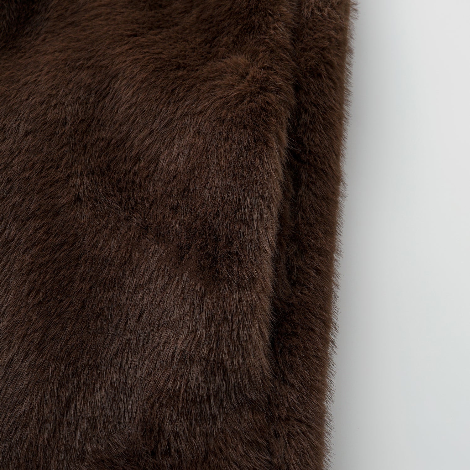 “Imperial Gala” 柔奢霧絨環保皮草國風馬甲外套—Velvet Mink錦貂流華