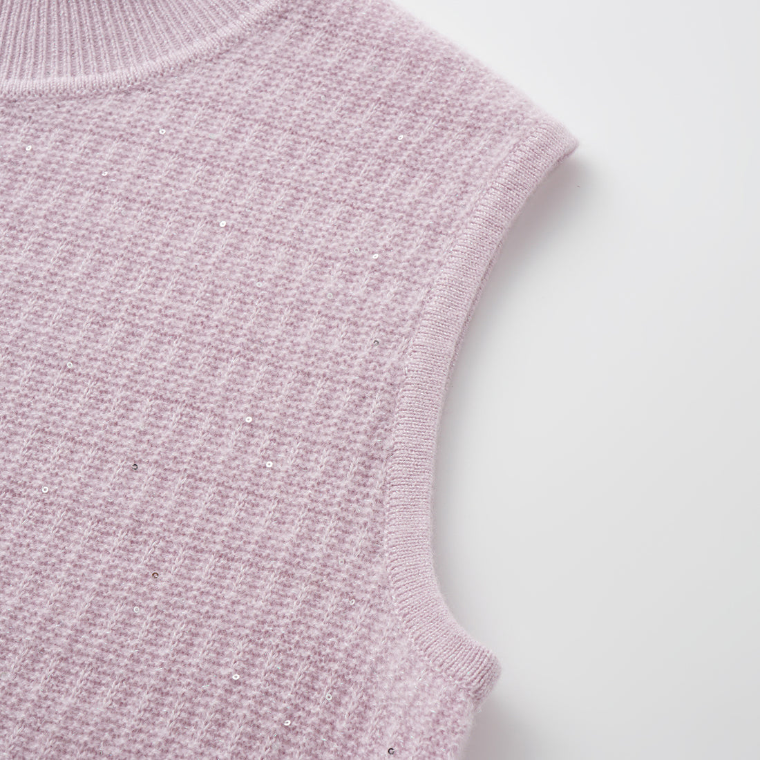 “Autumn Diary” 100% Cashmere極細絨柔星點高領針織背心—Lilac Dawn紫丁曙夢