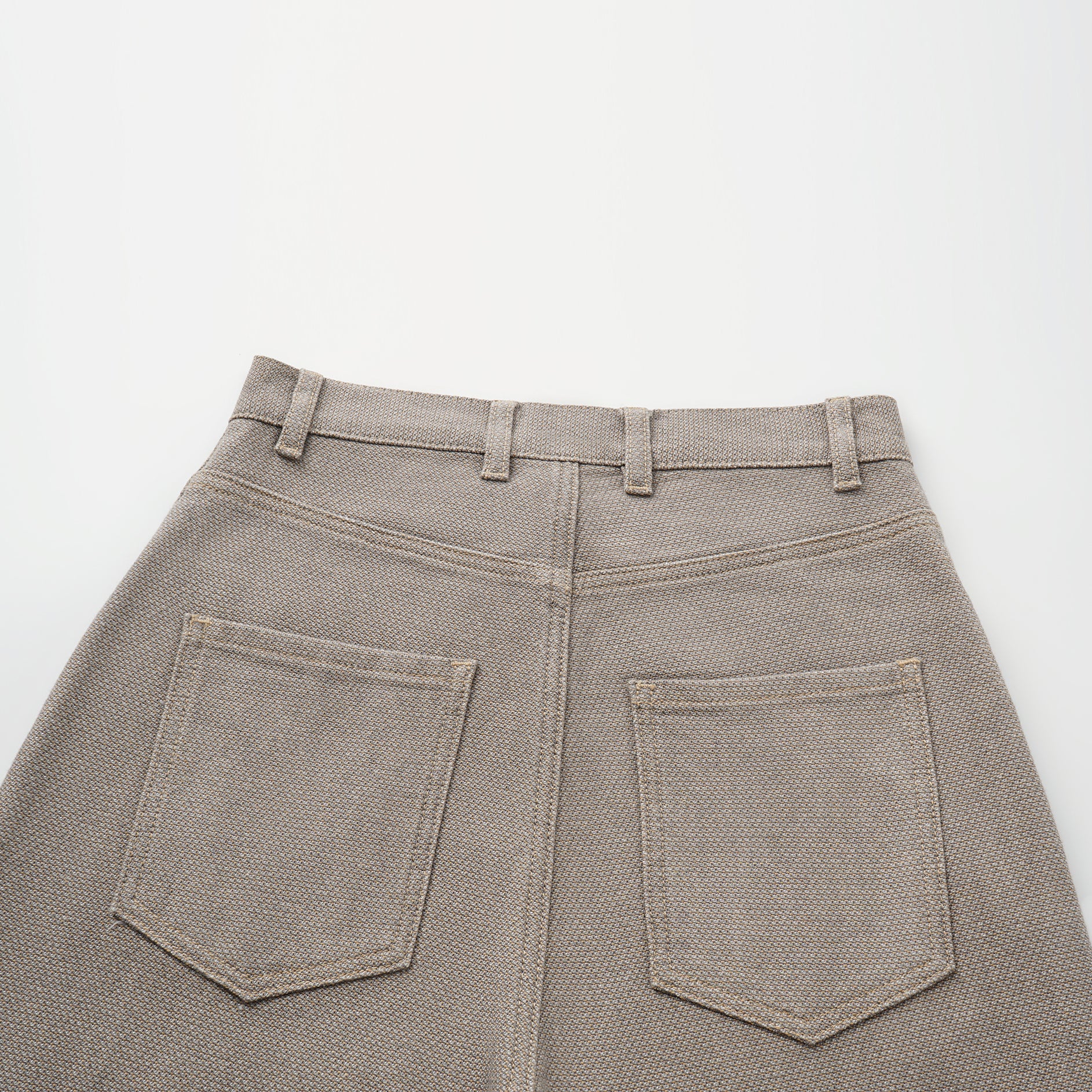 “Easy-go Chic“土耳其頂級霧紋棉高腰反摺牛仔褲—Smoky Agarwood沉香煙褐