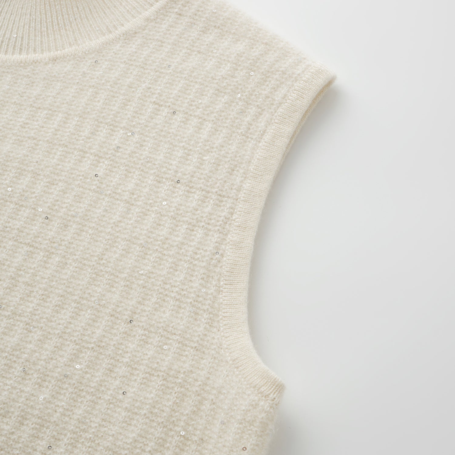 “Autumn Diary” 100% Cashmere極細絨柔星點高領針織背心—Velour Moonlight絲絨月光