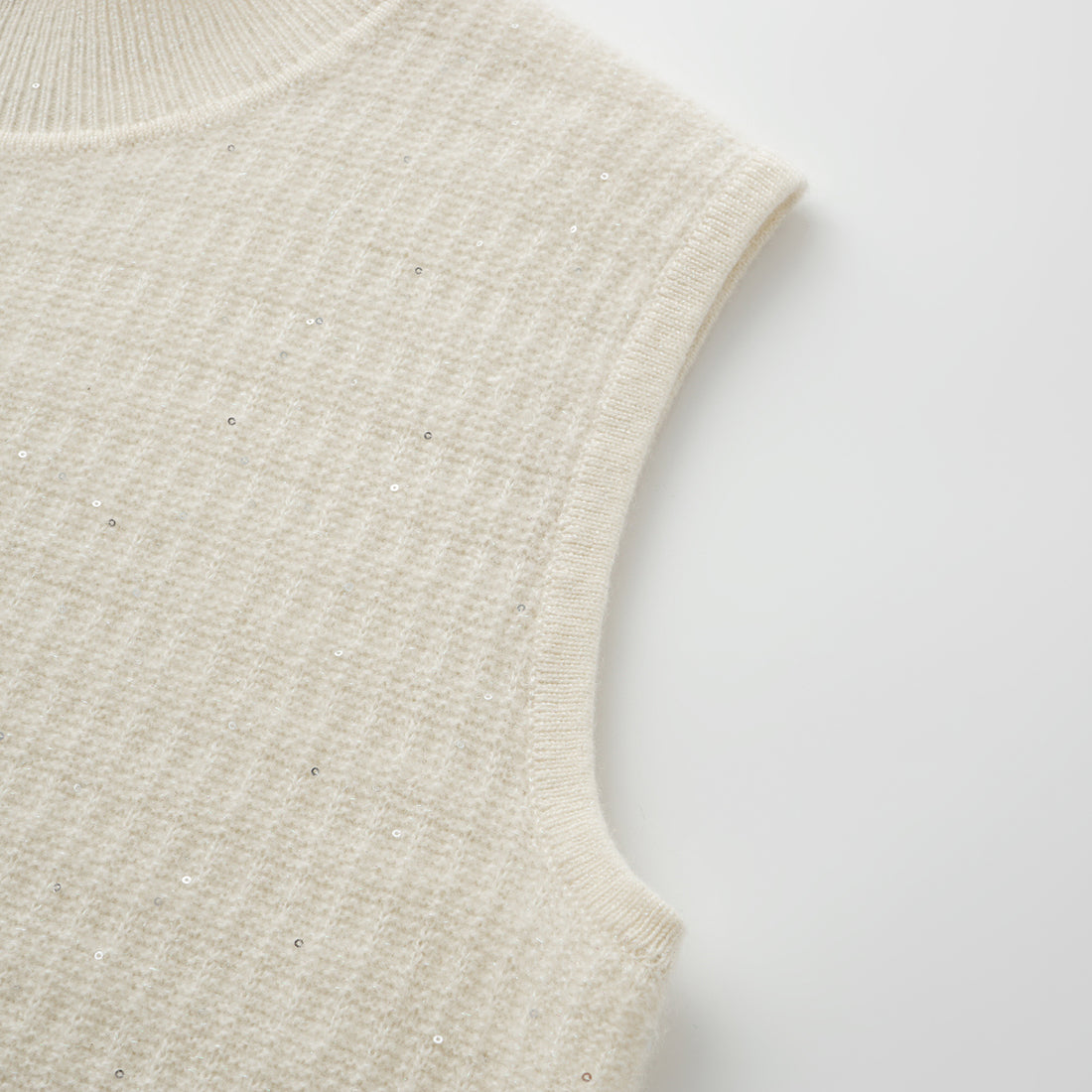 “Autumn Diary” 100% Cashmere極細絨柔星點高領針織背心—Velour Moonlight絲絨月光