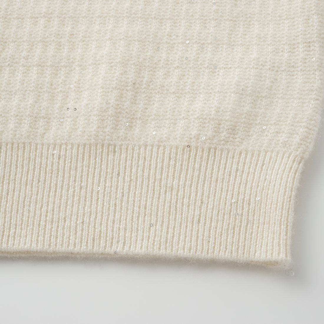 “Autumn Diary” 100% Cashmere極細絨柔星點高領針織背心—Velour Moonlight絲絨月光