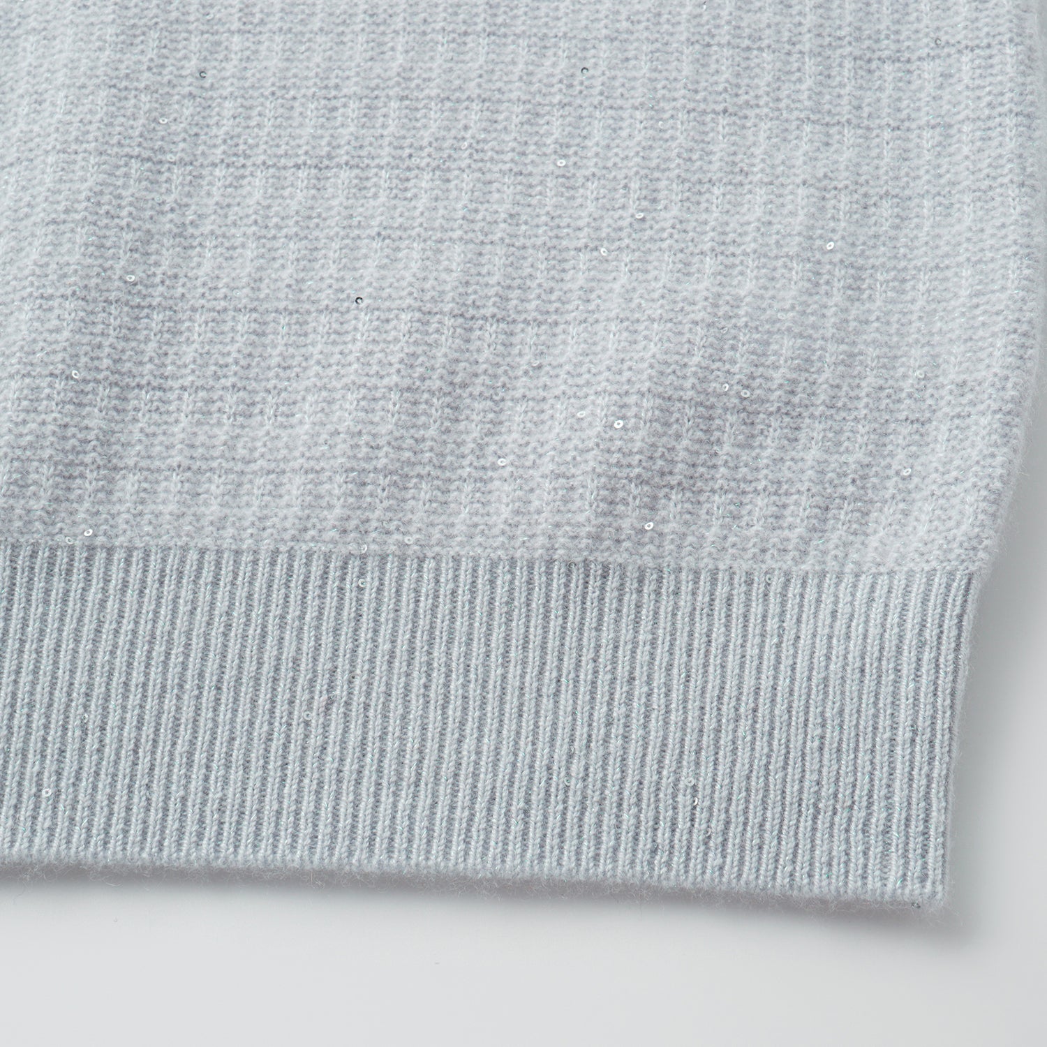 “Autumn Diary” 100% Cashmere極細絨柔星點高領針織背心—Nebula Veil霧影星河