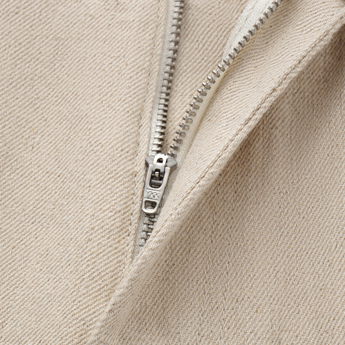 “Easy-go Chic“土耳其頂級霧紋棉高腰反摺牛仔褲—Linen Scent亞麻氣息