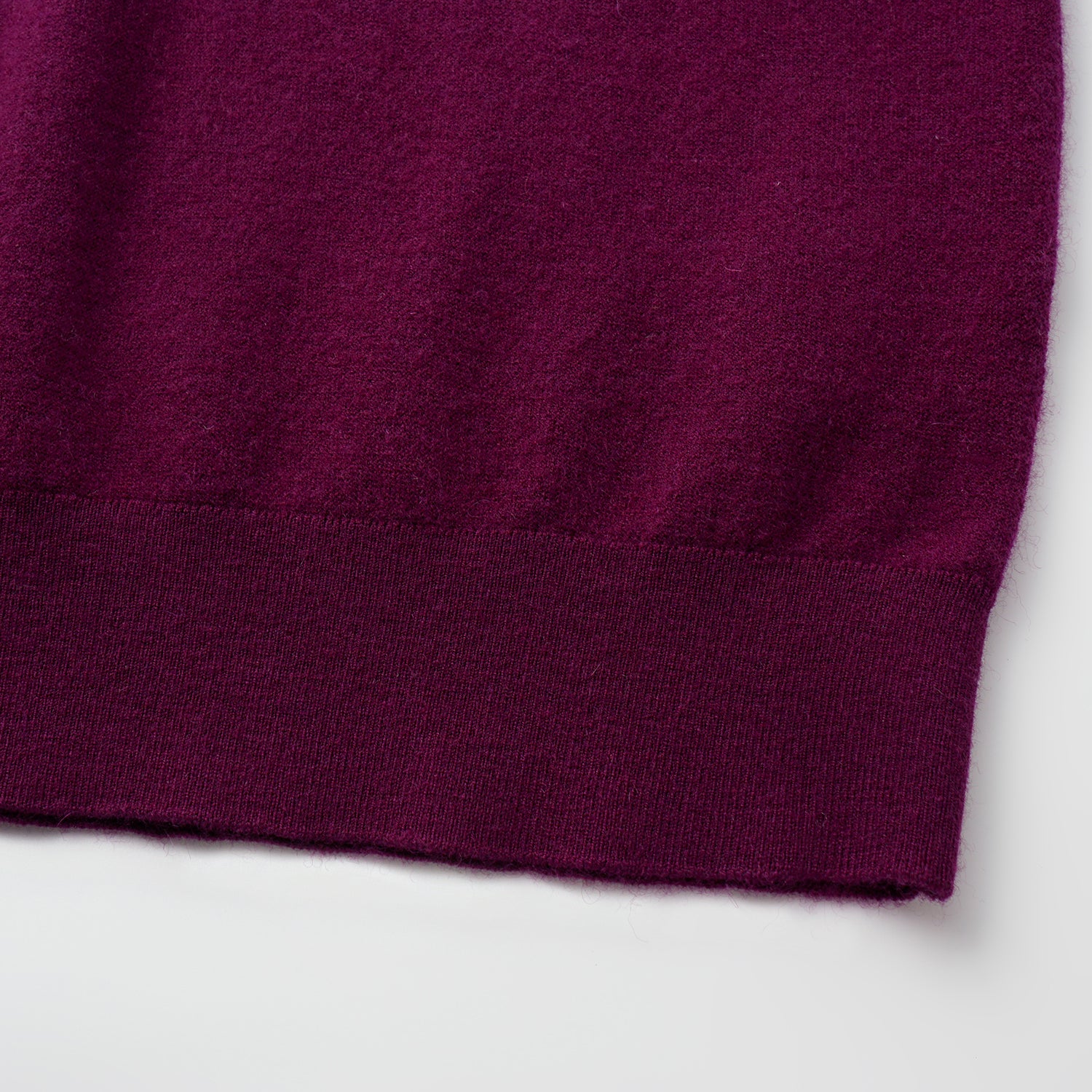 “Winter Diary” Cashmere極簡純色立領針織衫—Velvet Plum絨夜紫莓