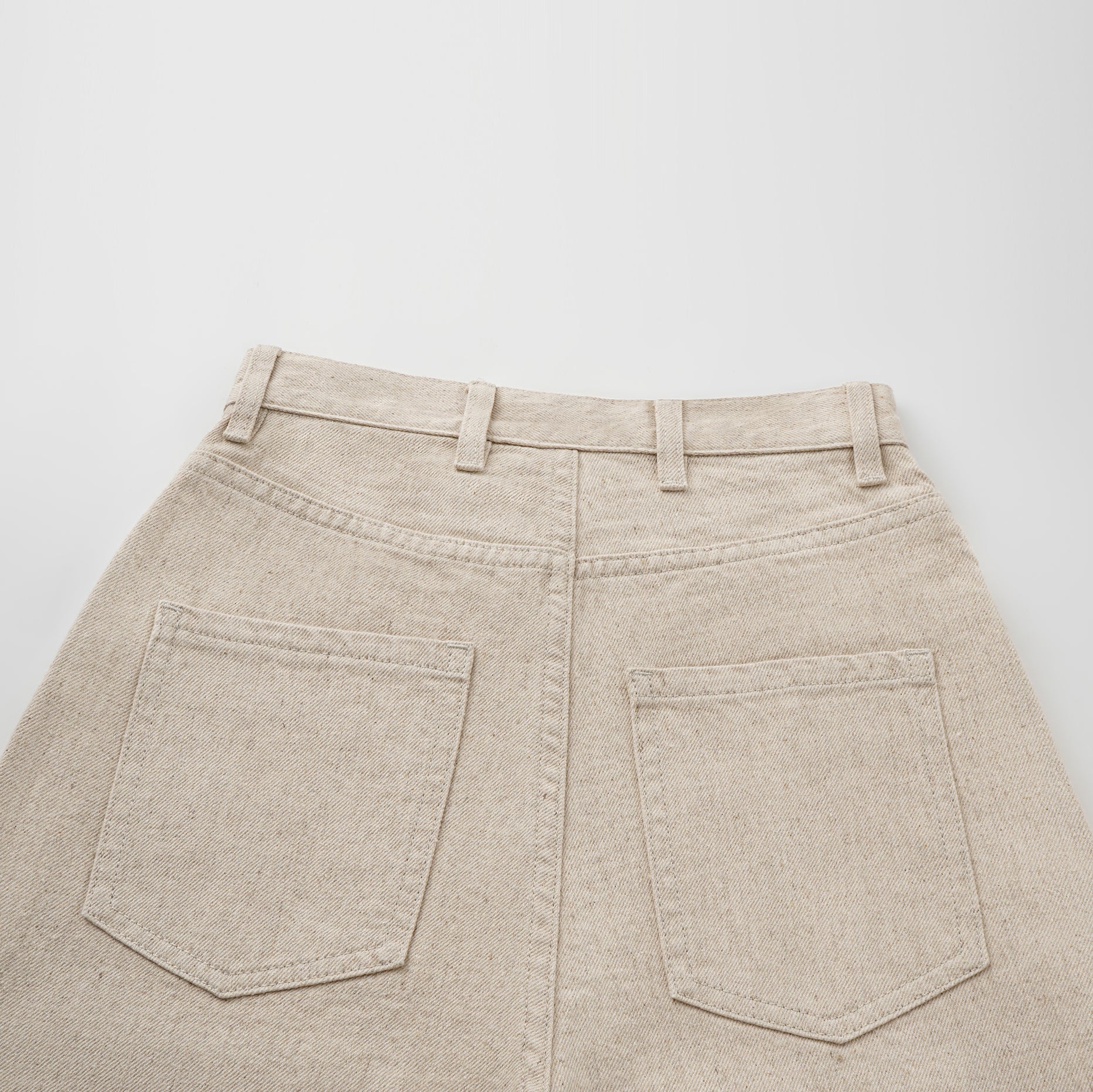 “Easy-go Chic“土耳其頂級霧紋棉高腰反摺牛仔褲—Linen Scent亞麻氣息