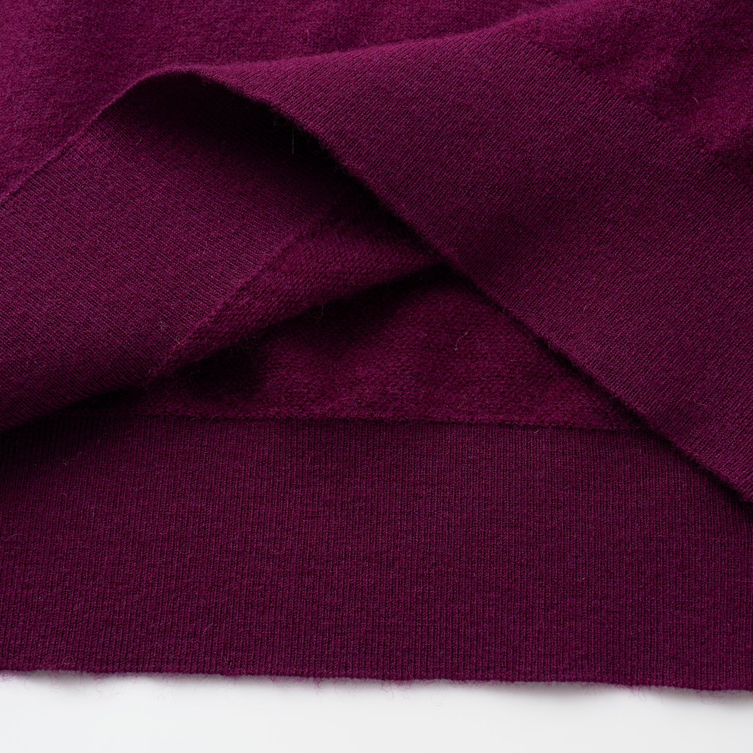 “Winter Diary” Cashmere極簡純色立領針織衫—Velvet Plum絨夜紫莓
