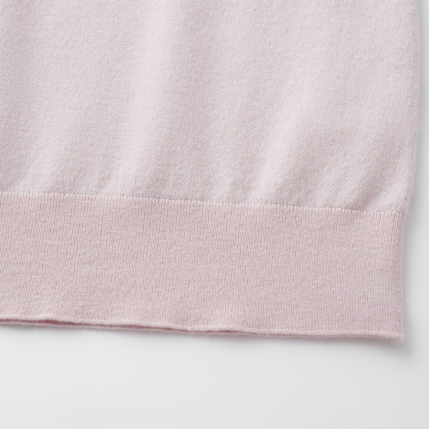 “Winter Diary"Cashmere極簡純色立領針織衫—Blush Breeze玫瑰胭粉